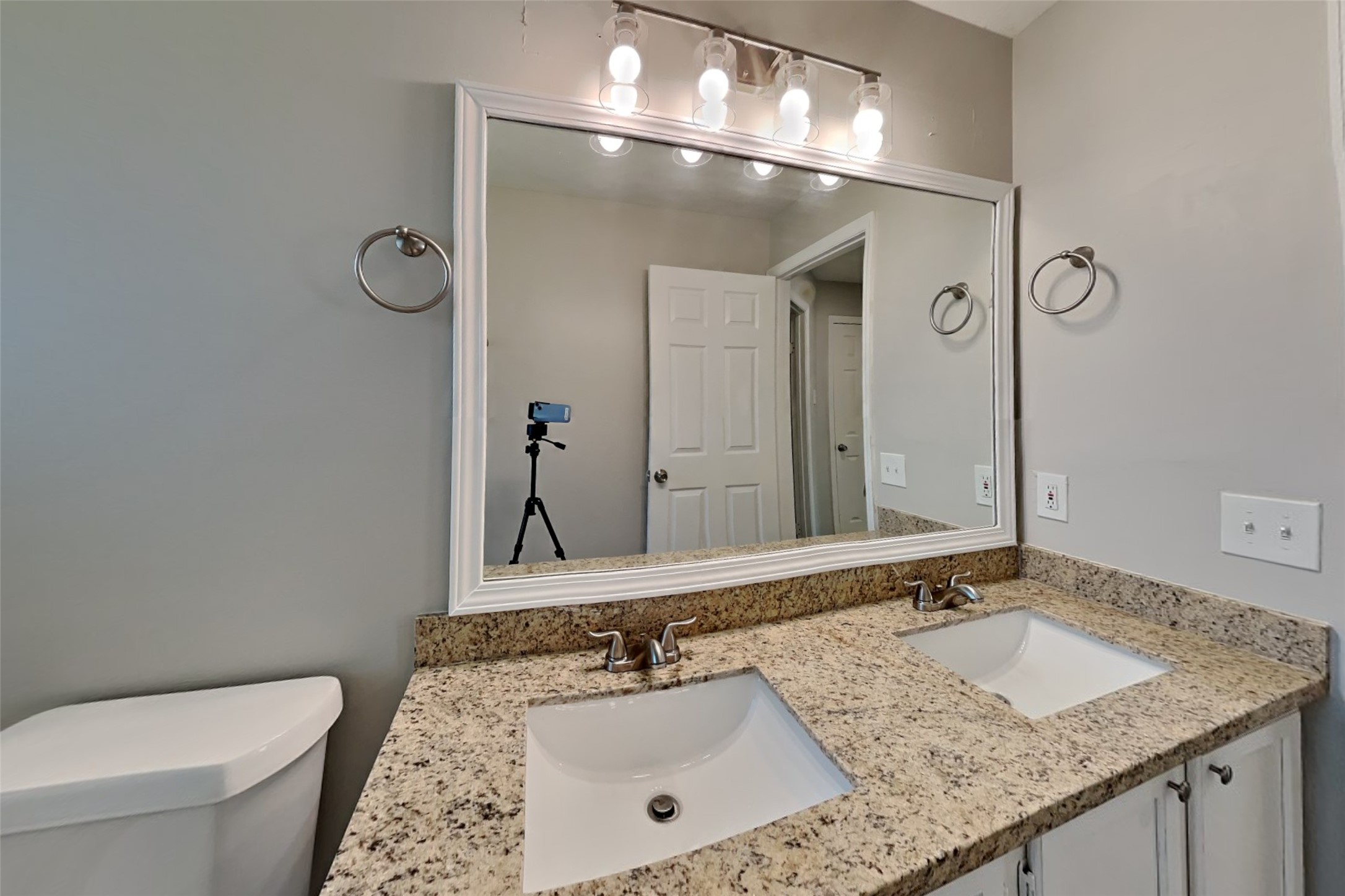 3407 Fort Richmond Drive Property Photo 15