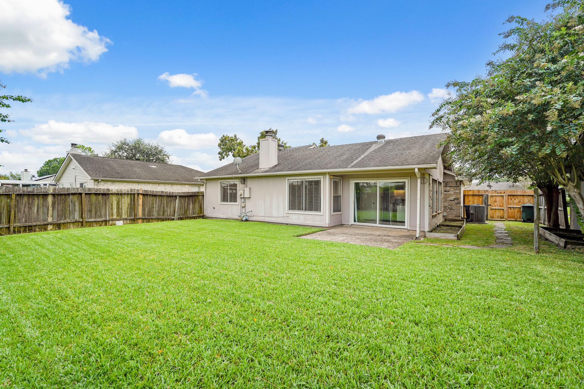 2911 Garden Lane Property Photo 18