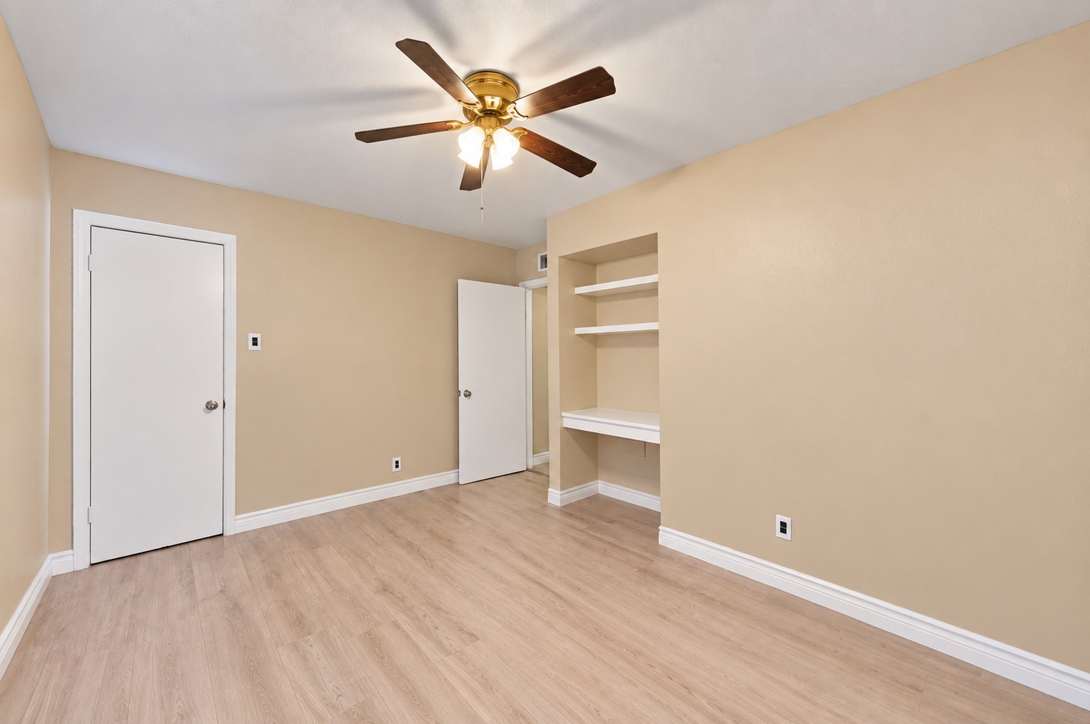 4040 San Felipe Street 202 Property Photo 14