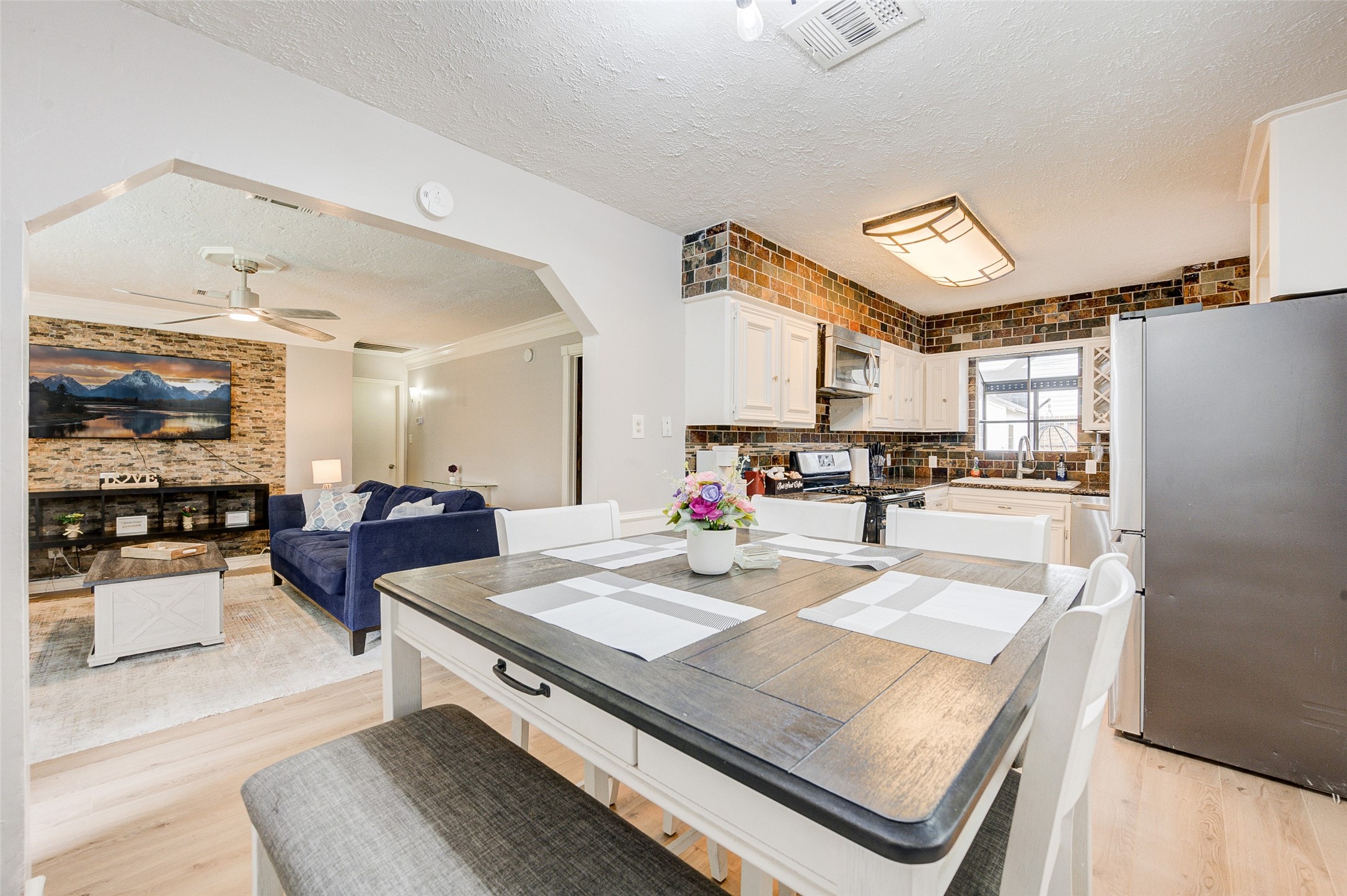 1207 Archer Street Property Photo 12