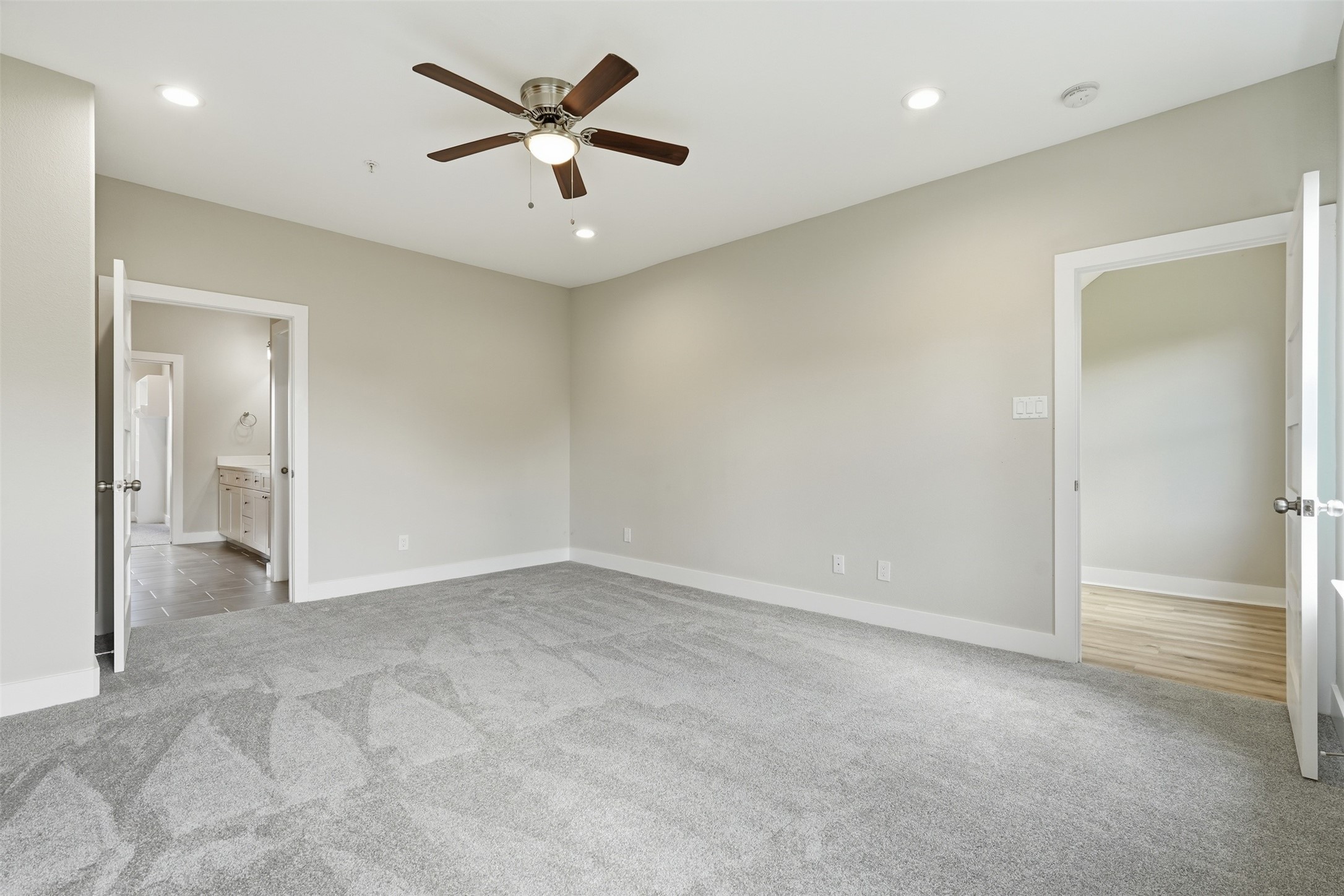 3913 Griggs Road Property Photo 10