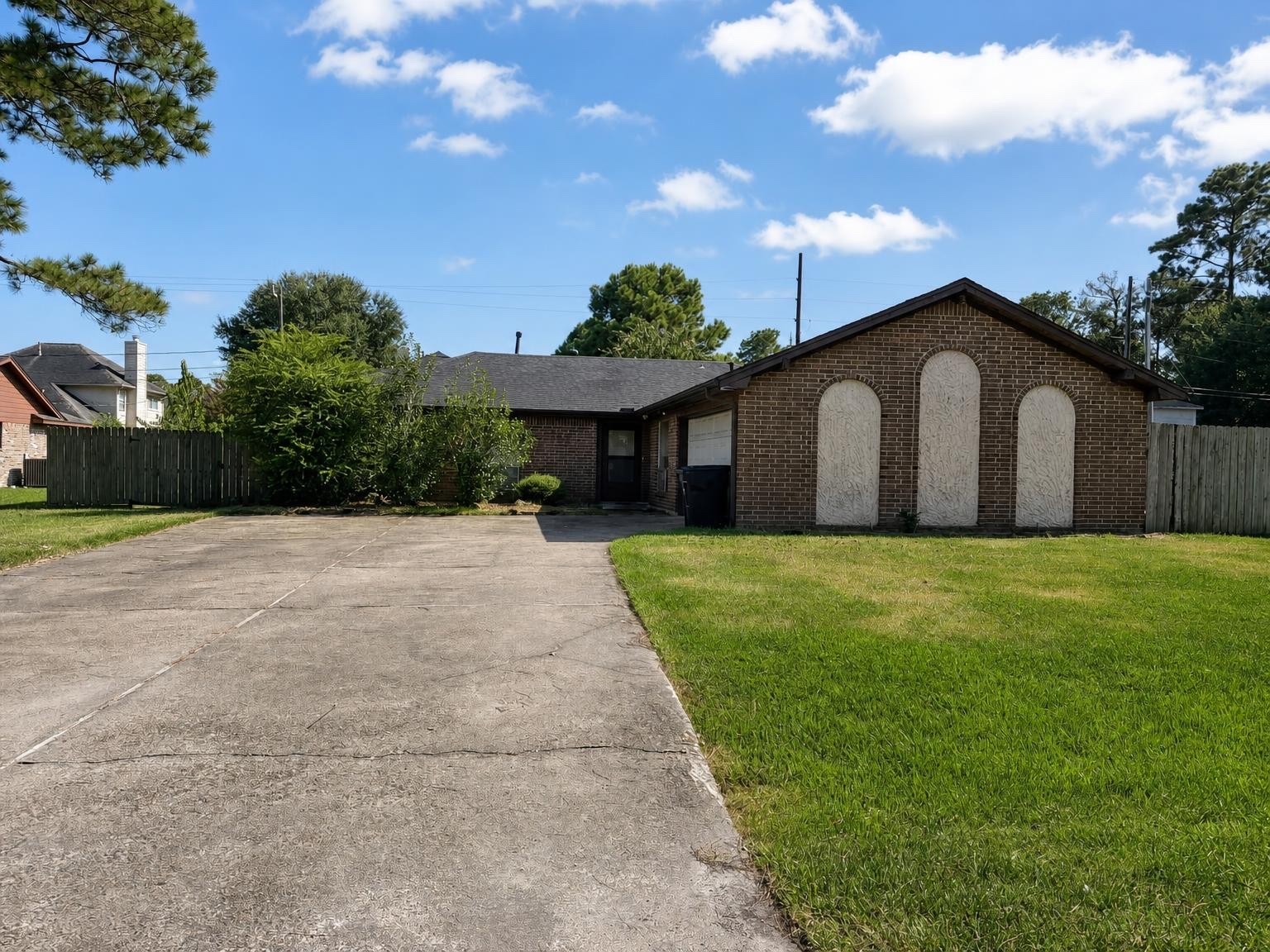 1747 Burning Tree Road Property Photo 2