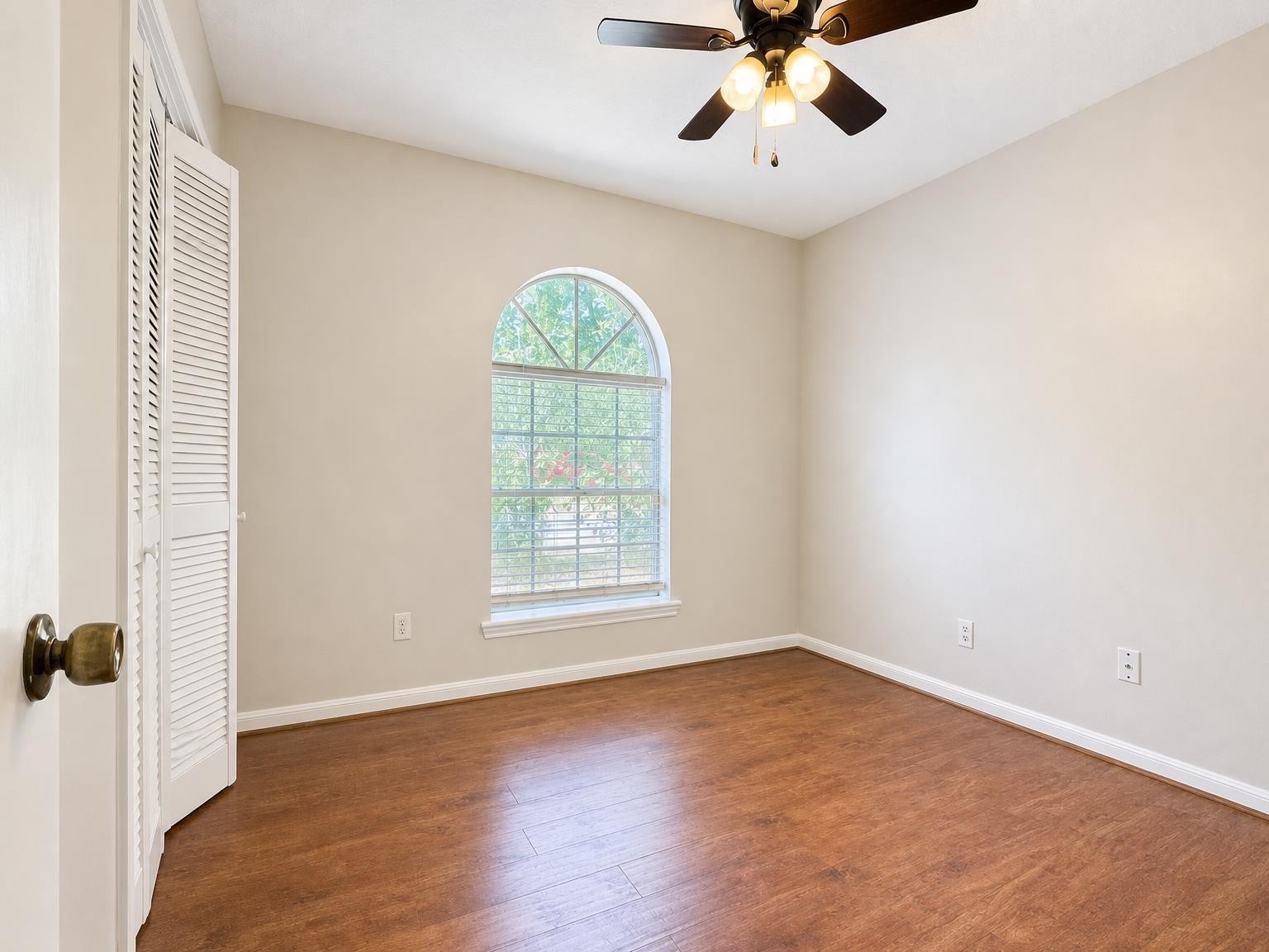 1747 Burning Tree Road Property Photo 13