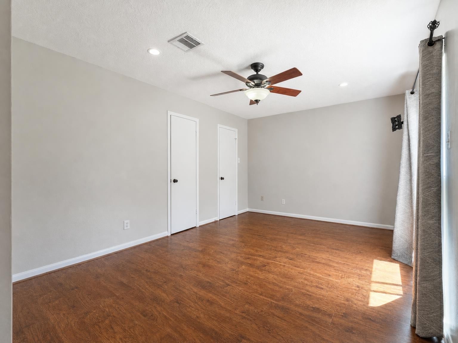 1747 Burning Tree Road Property Photo 16