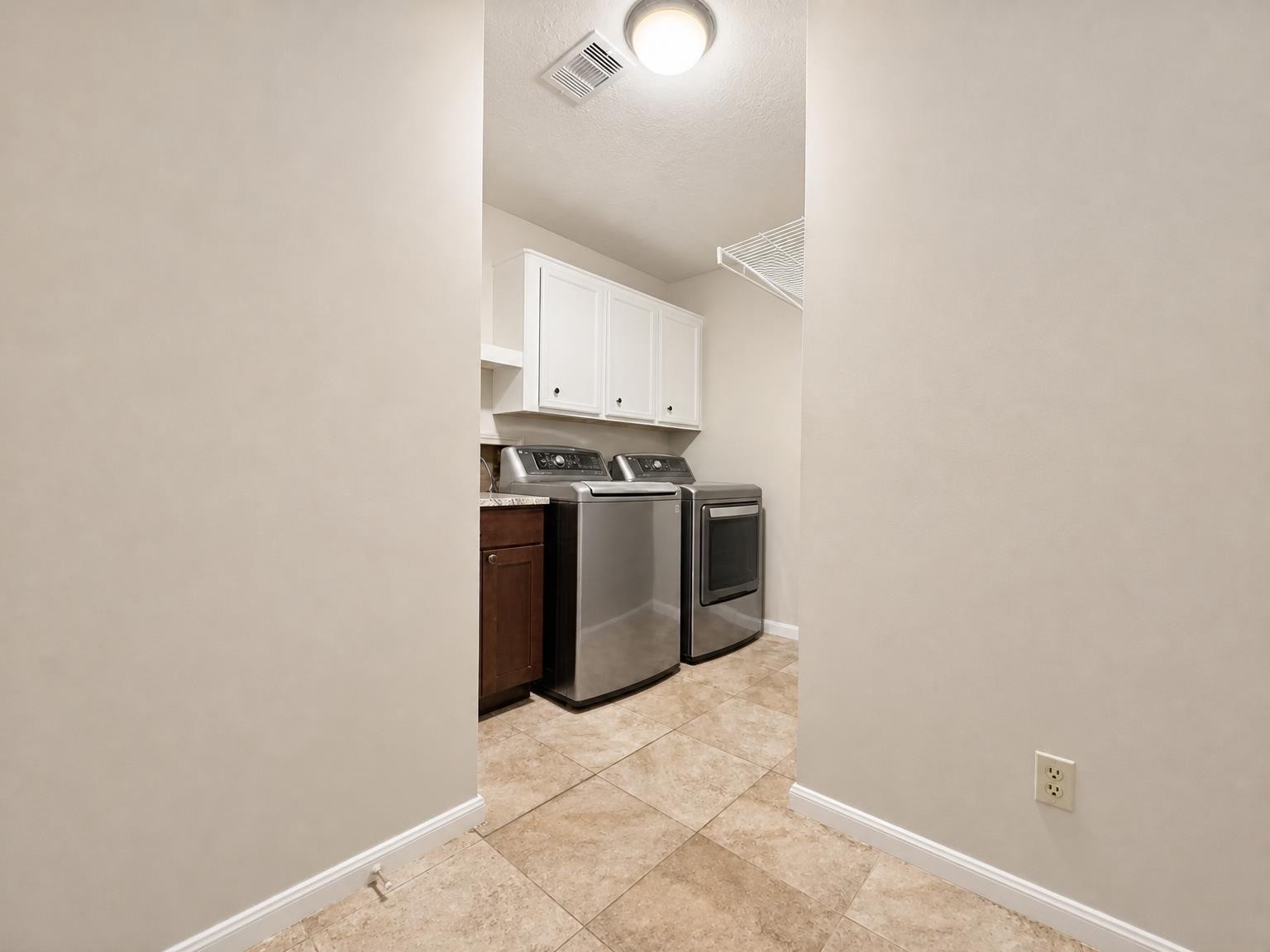 1747 Burning Tree Road Property Photo 20