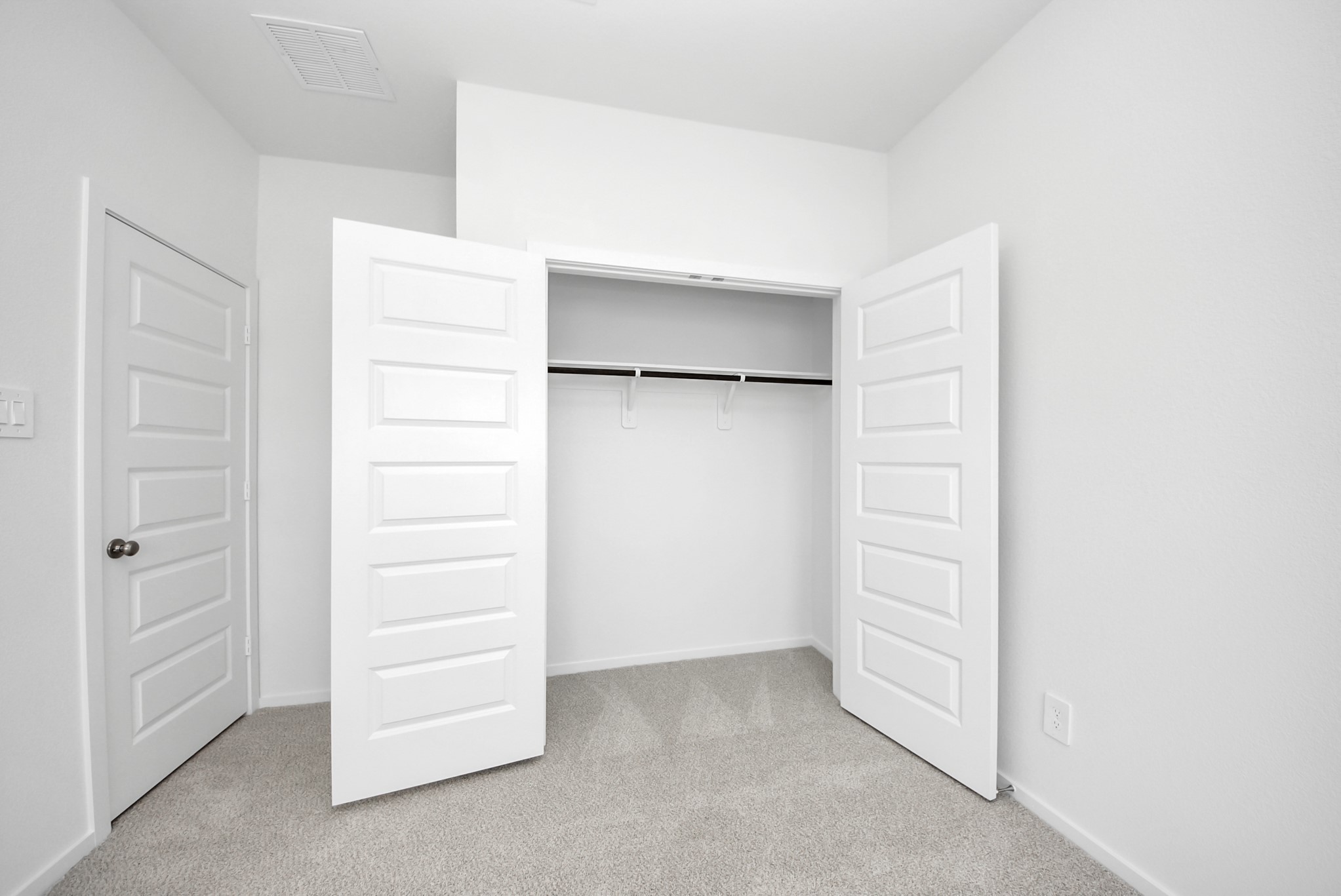 1043 Cedar Place Lane Property Photo 18