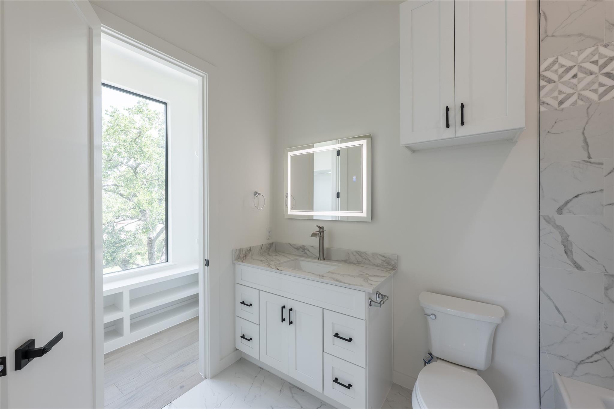 3607 Dumbarton Street Property Photo 22