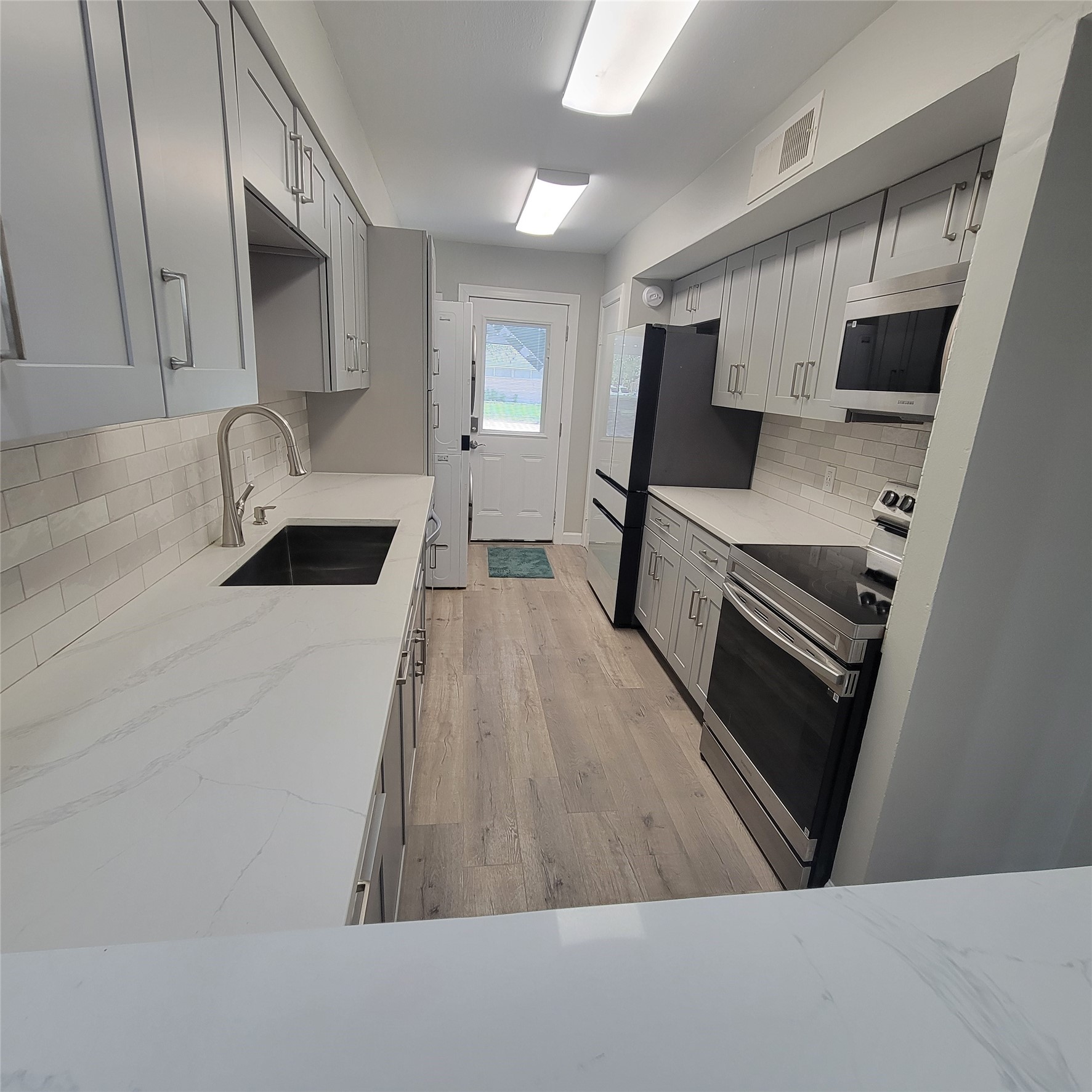 5210 Arboles Drive B1 Property Photo 1
