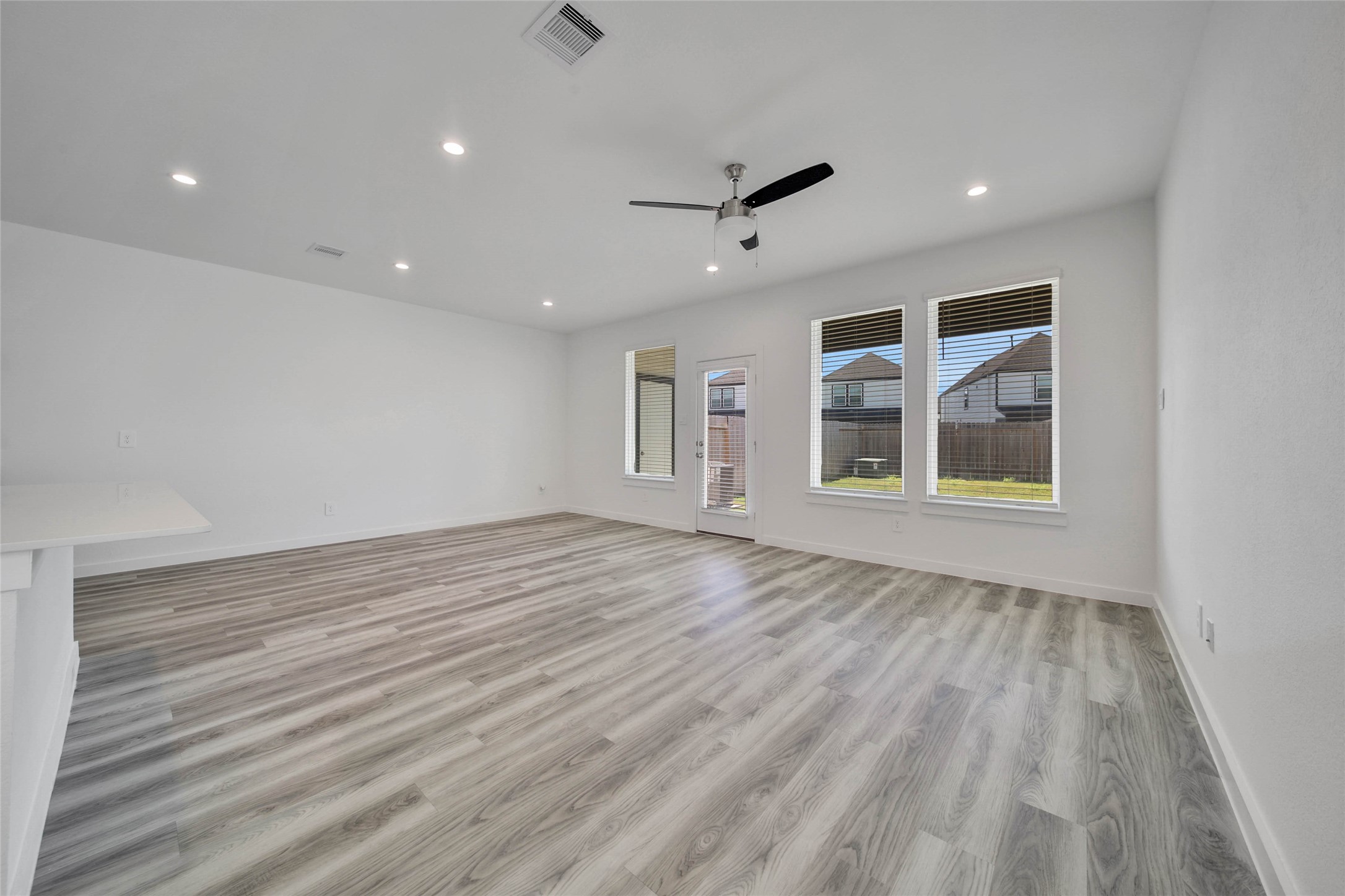 12310 Greenwood Gate Drive Property Photo 8