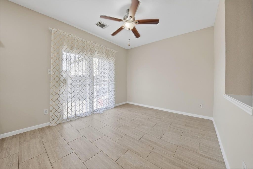 8118 Barnes Ridge Lane Property Photo 7
