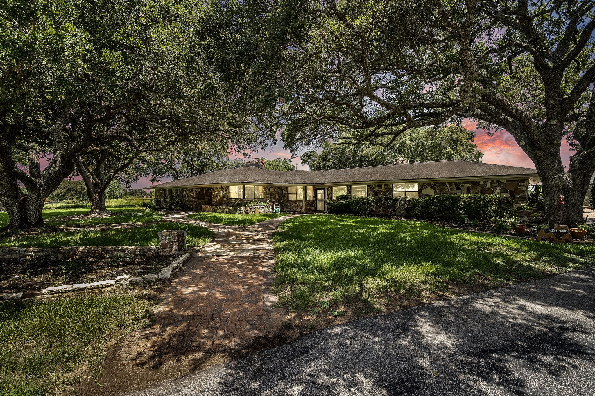 8506 Katy Hockley Road Property Photo 3