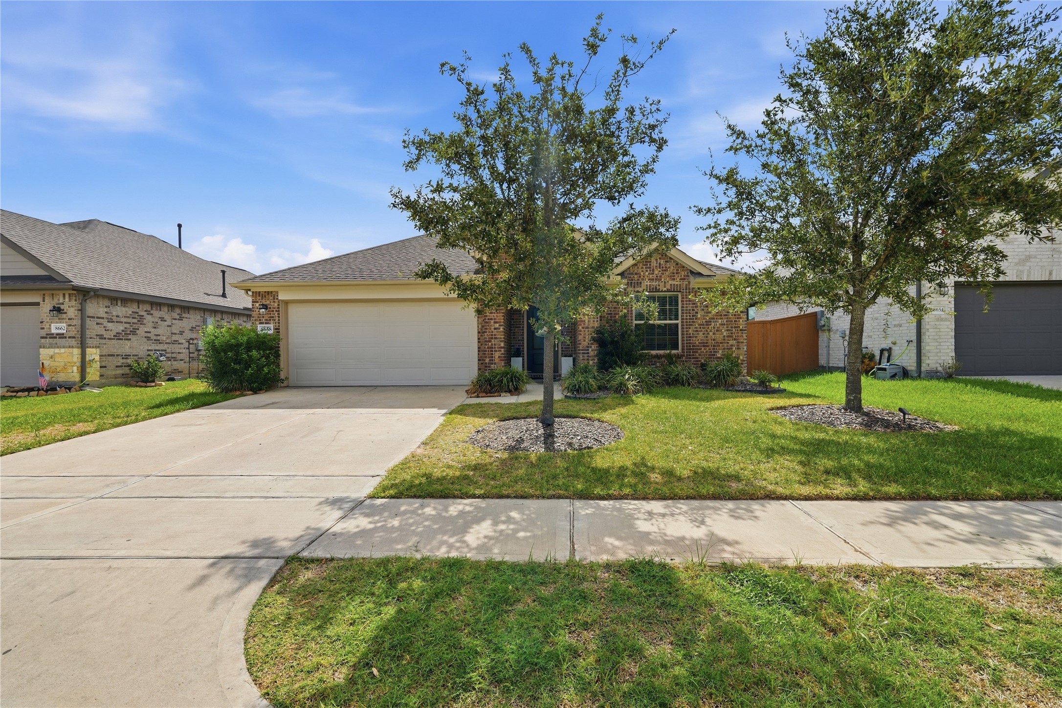8658 Flamingo Bay Lane Property Photo 3