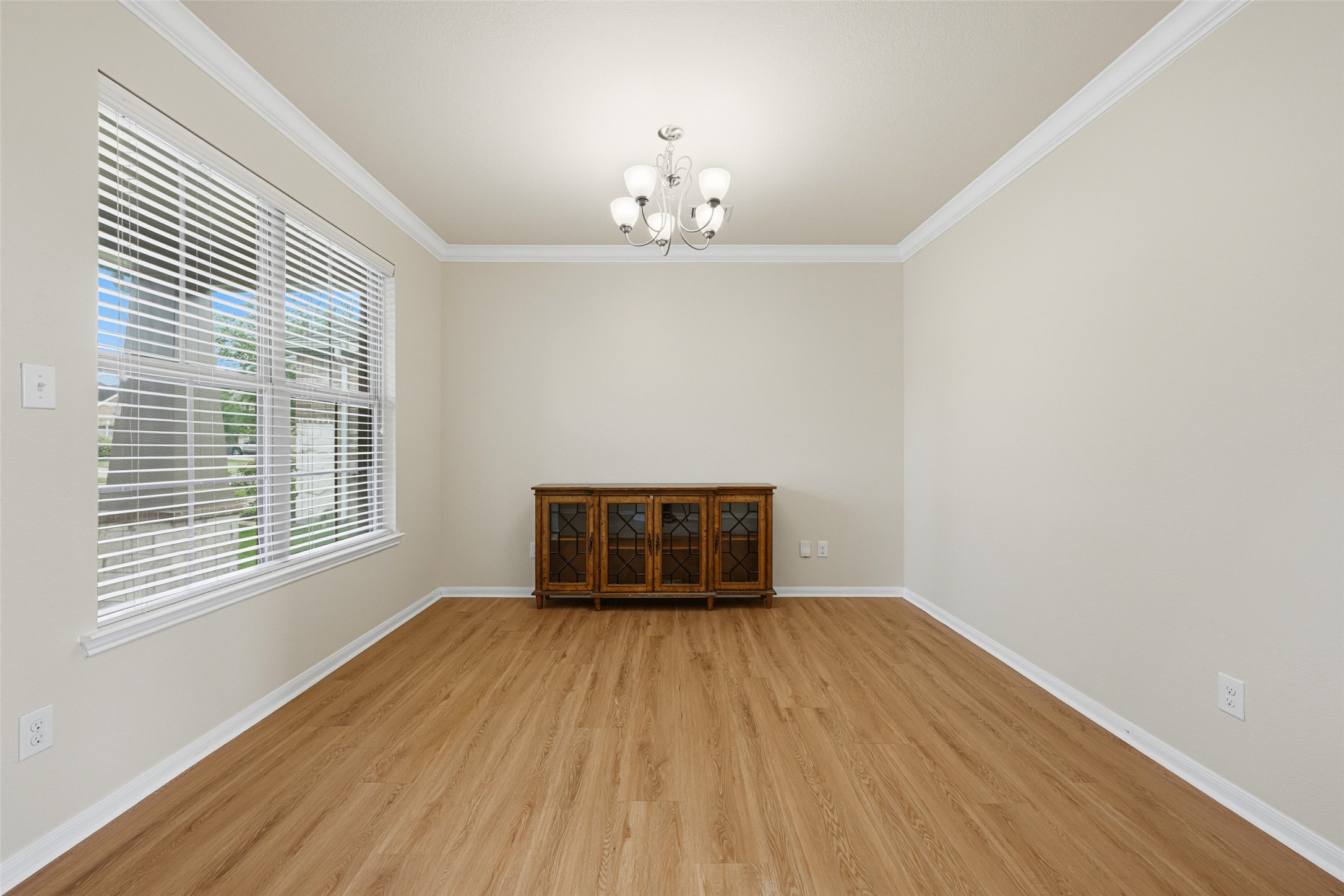 9422 Harmony Lake Lane Property Photo 5