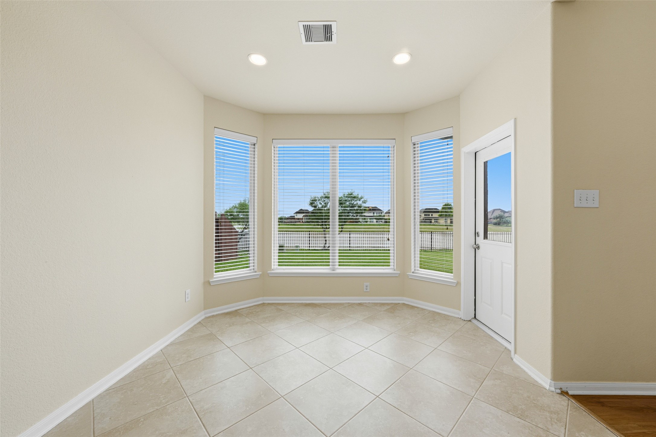 9422 Harmony Lake Lane Property Photo 17