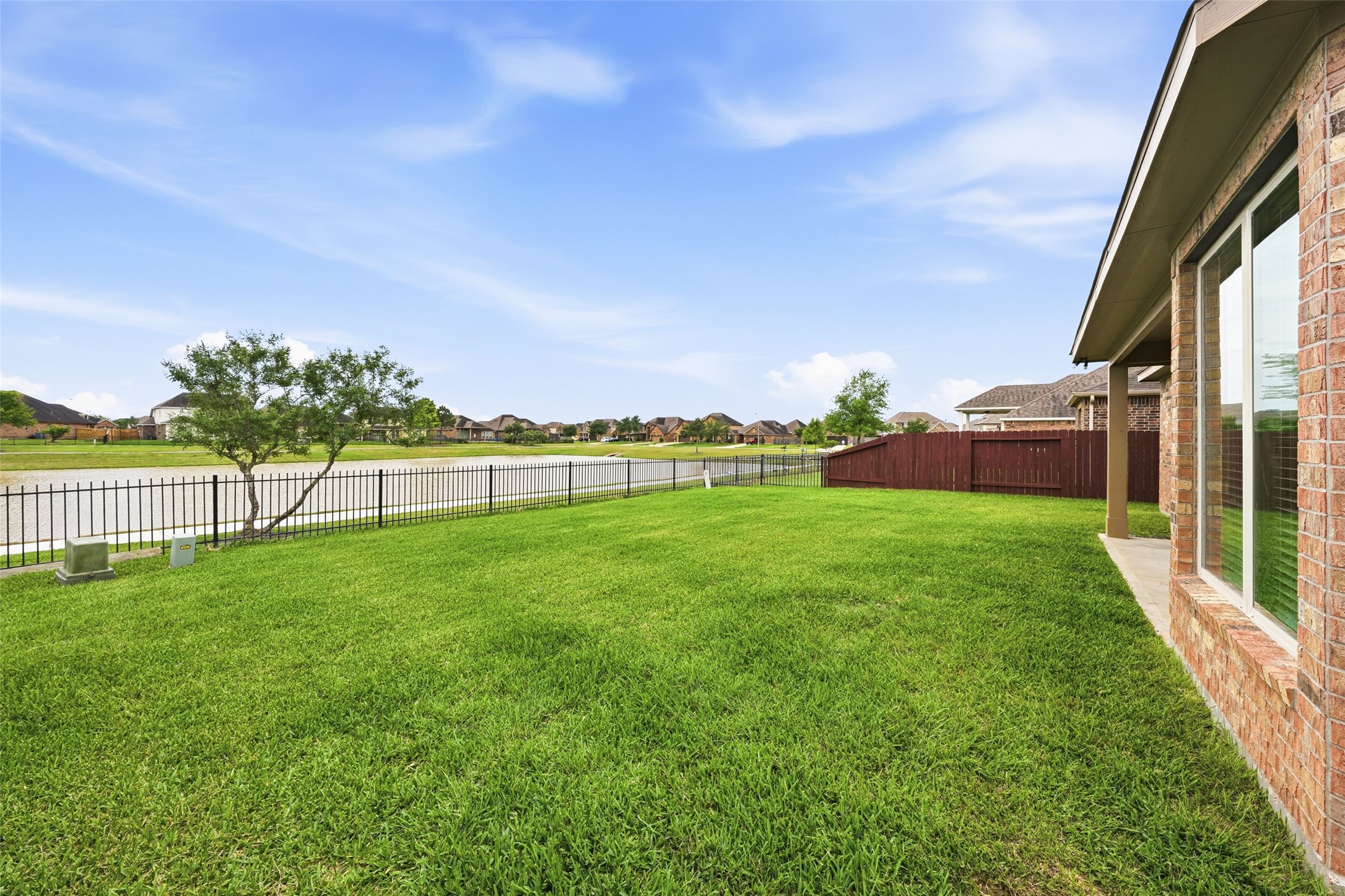 9422 Harmony Lake Lane Property Photo 38