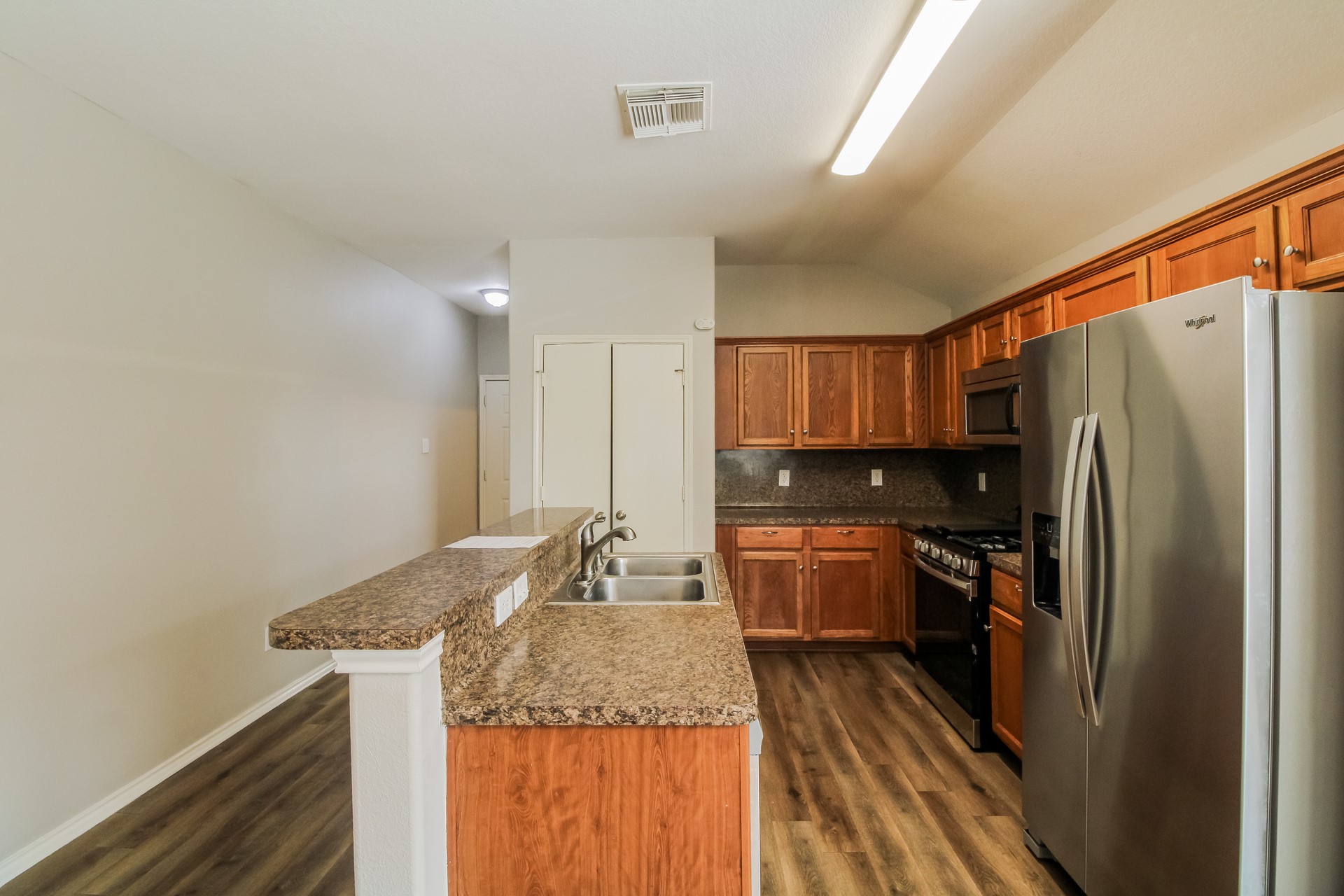 3519 Apache Meadows Drive Property Photo 4