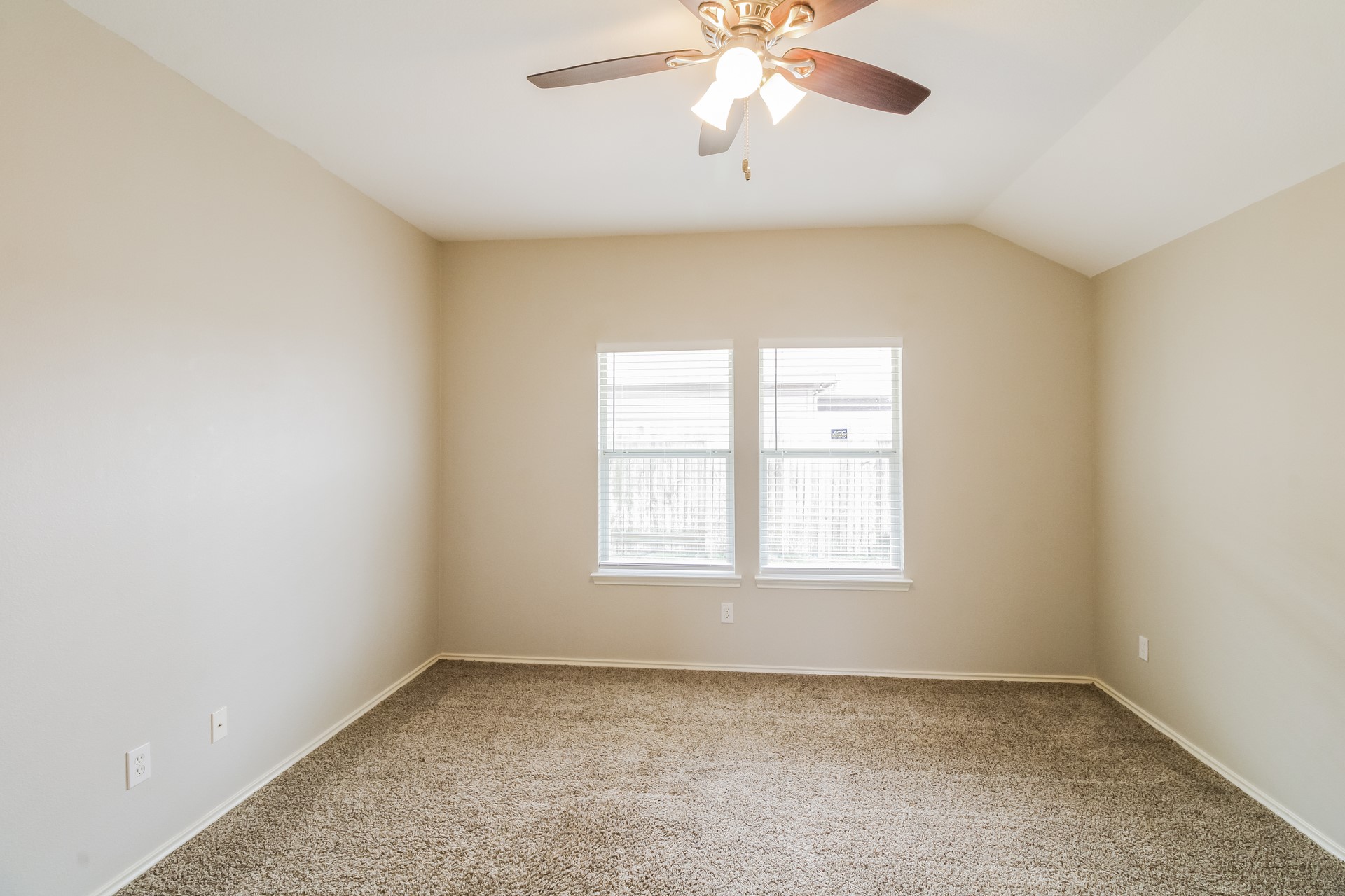 3519 Apache Meadows Drive Property Photo 6
