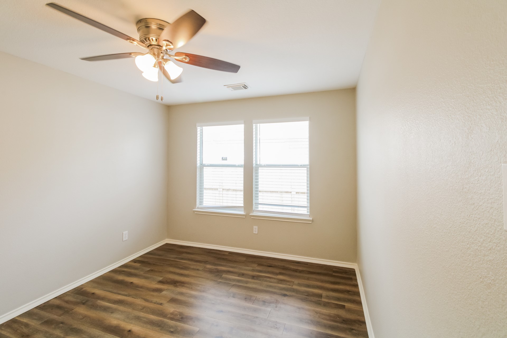 3519 Apache Meadows Drive Property Photo 9