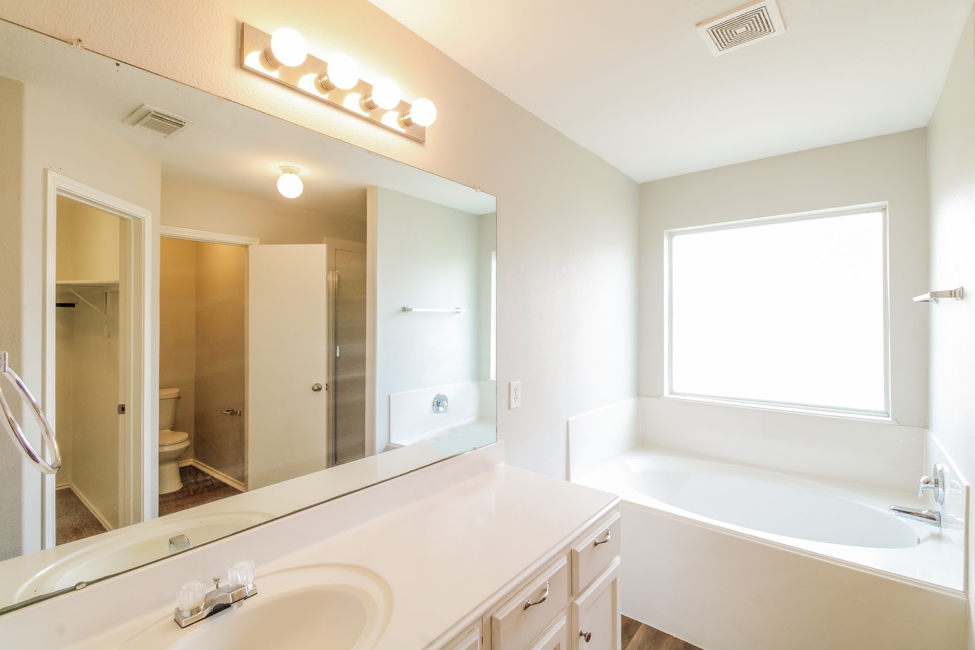 3519 Apache Meadows Drive Property Photo 11