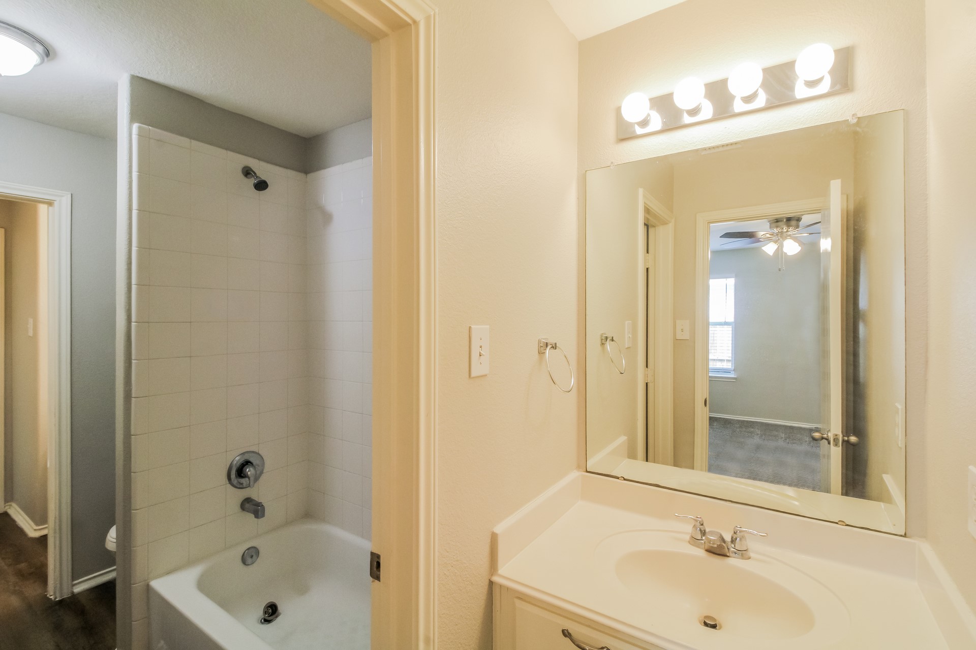 3519 Apache Meadows Drive Property Photo 12