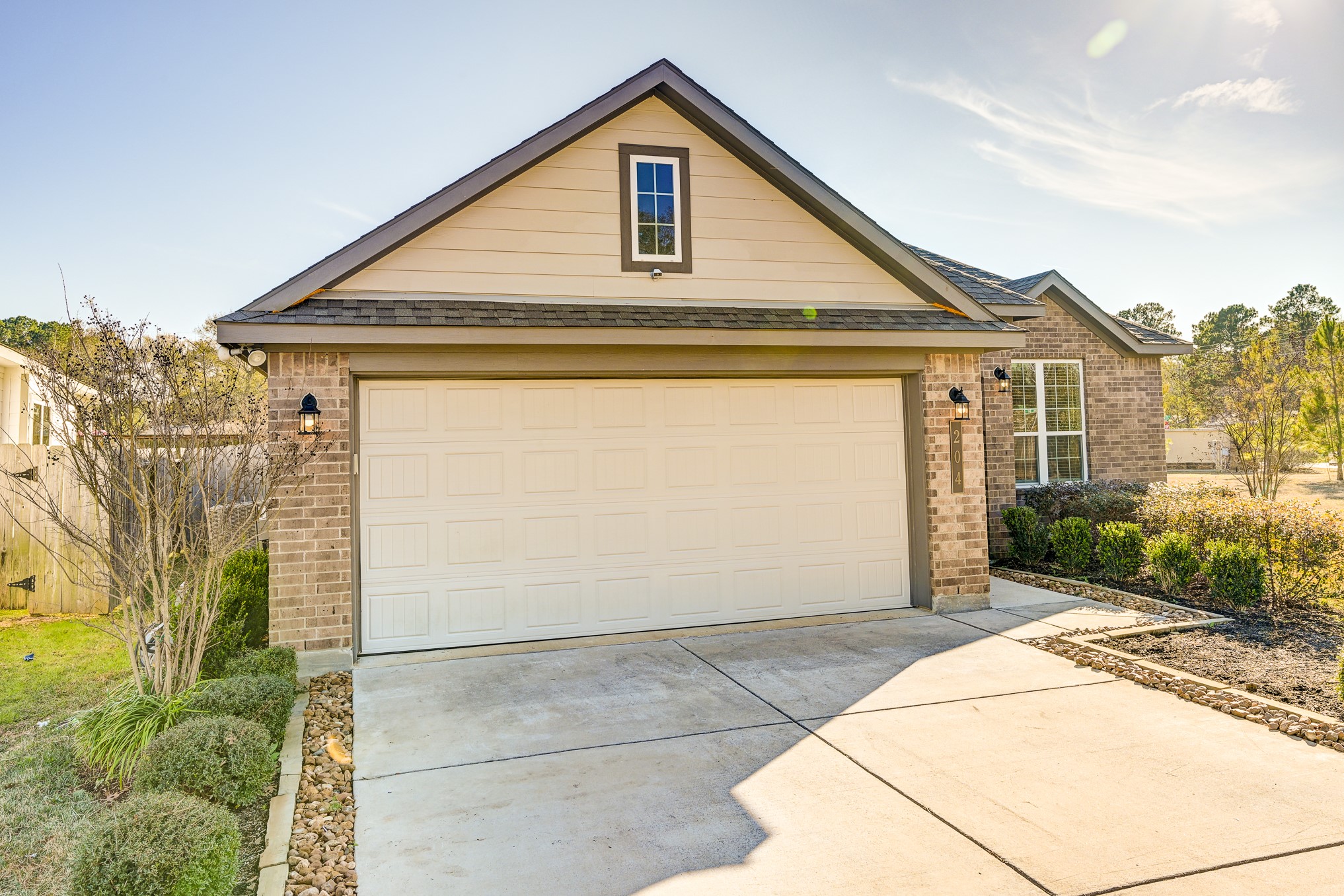 204 Shoreview Drive Property Photo 2
