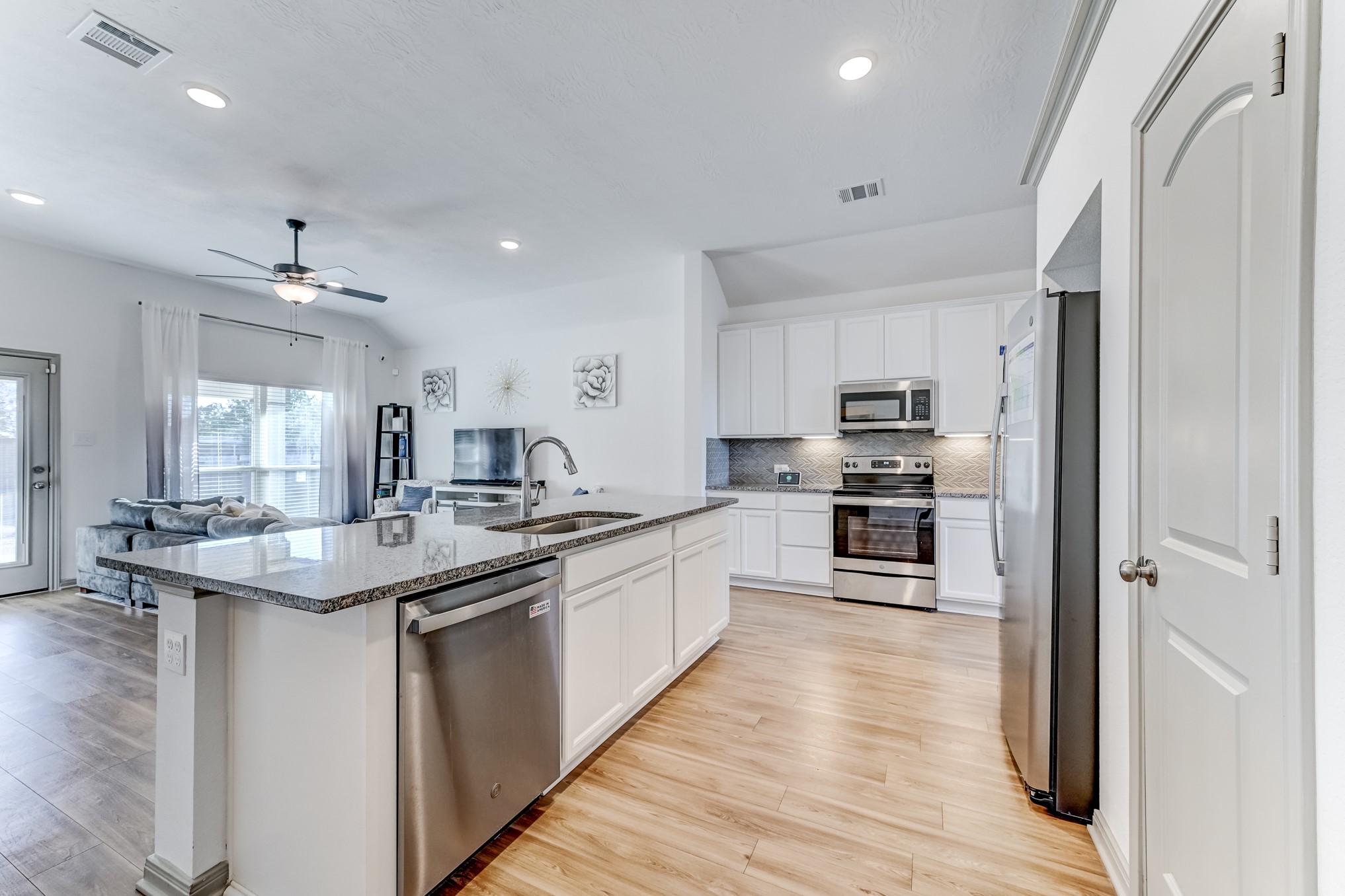 204 Shoreview Drive Property Photo 12