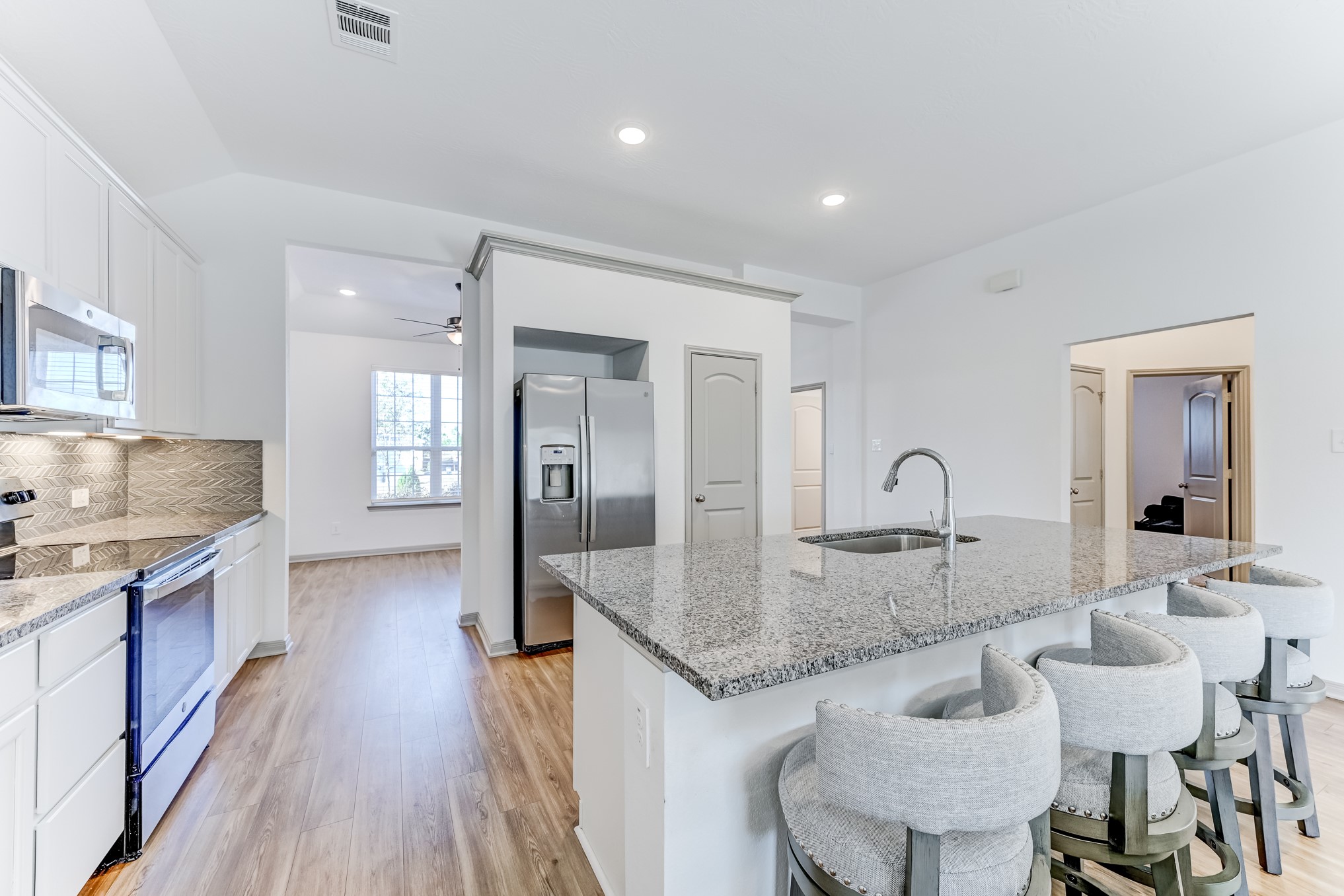 204 Shoreview Drive Property Photo 18