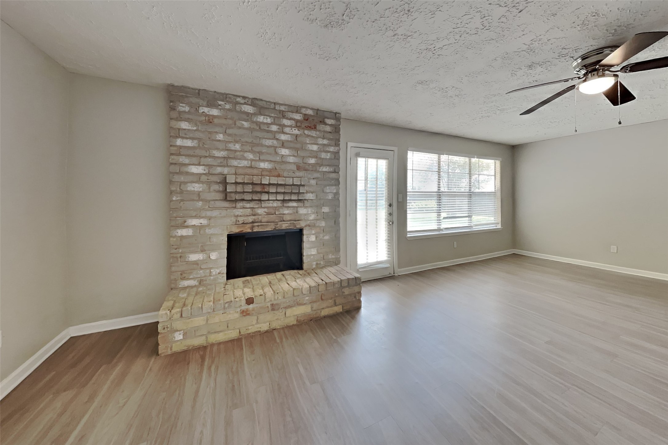 14227 Bella Drive Property Photo 2