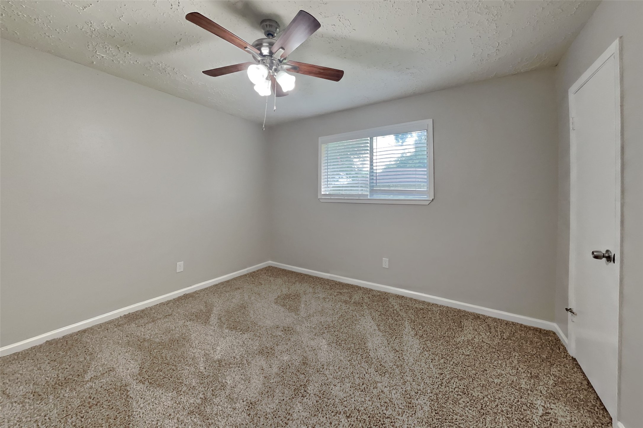 14227 Bella Drive Property Photo 12