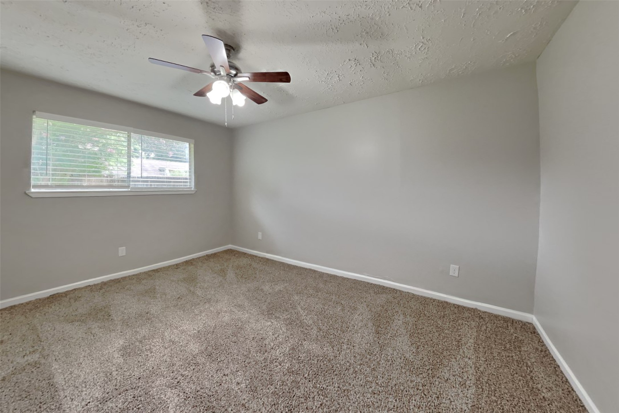 14227 Bella Drive Property Photo 15
