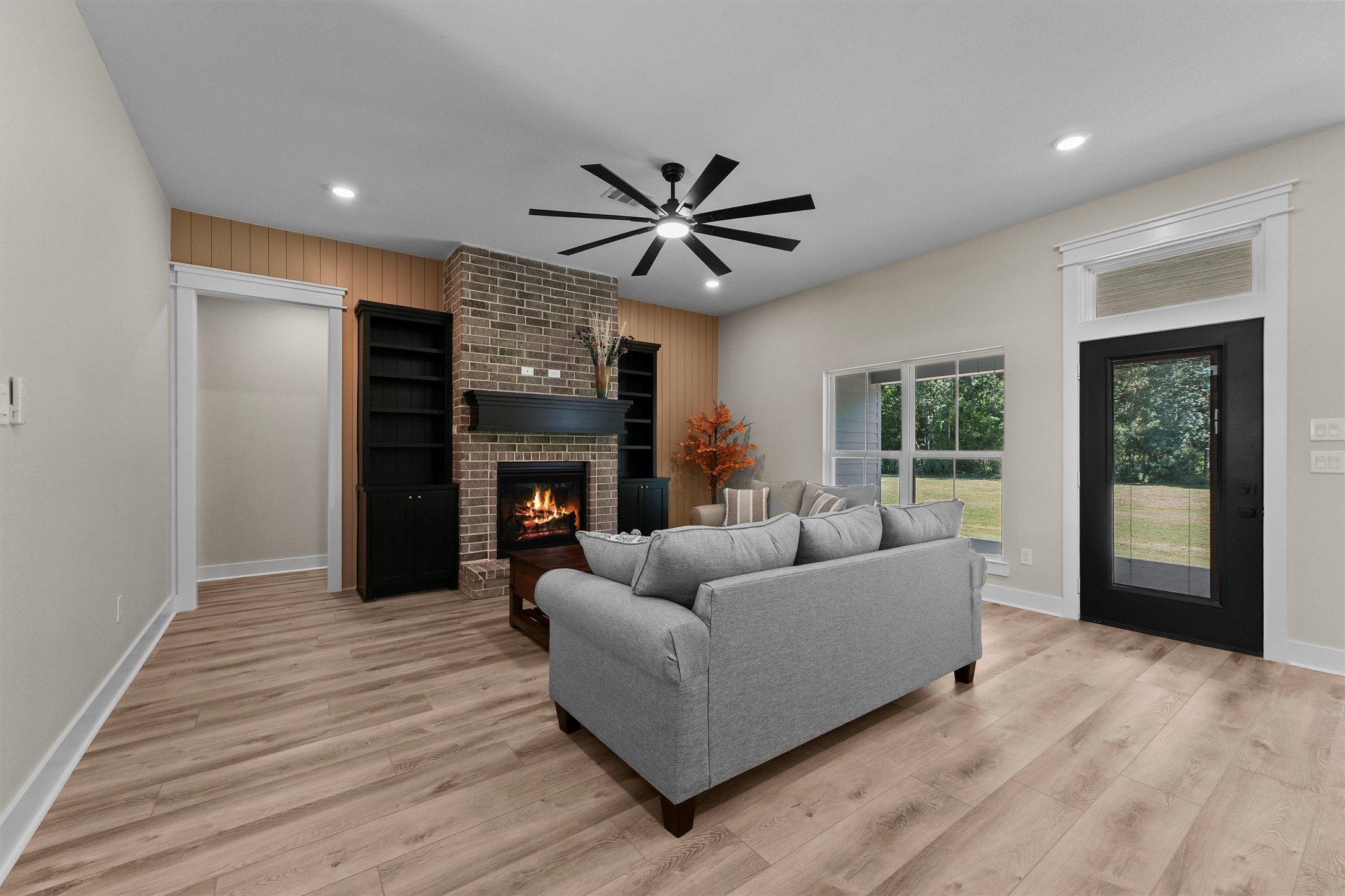 1096 Allie Lane Property Photo 6