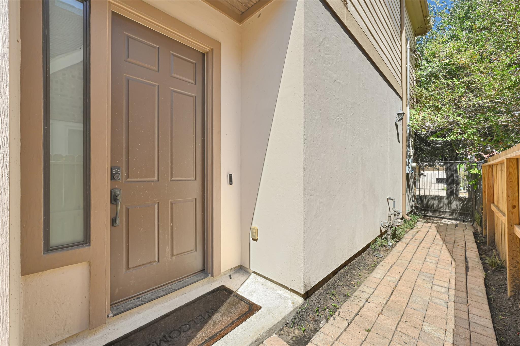 2110 Winbern Street, Houston Tx 77004 Property Photo 2
