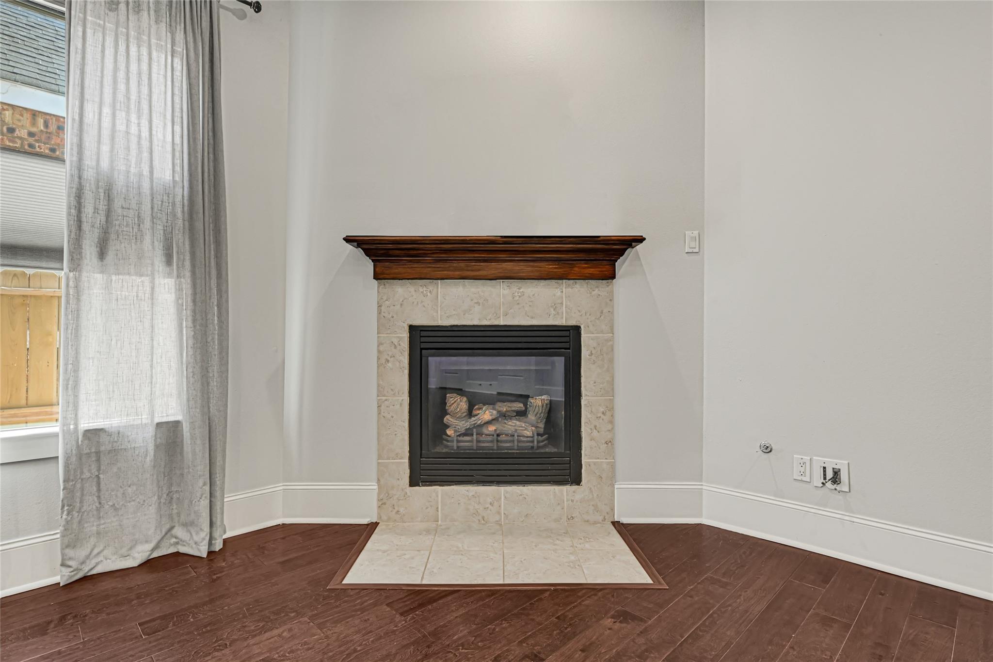 2110 Winbern Street Property Photo 5