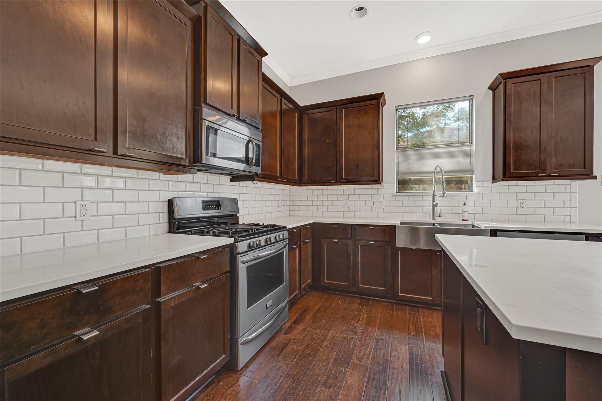2110 Winbern Street, Houston Tx 77004 Property Photo 6