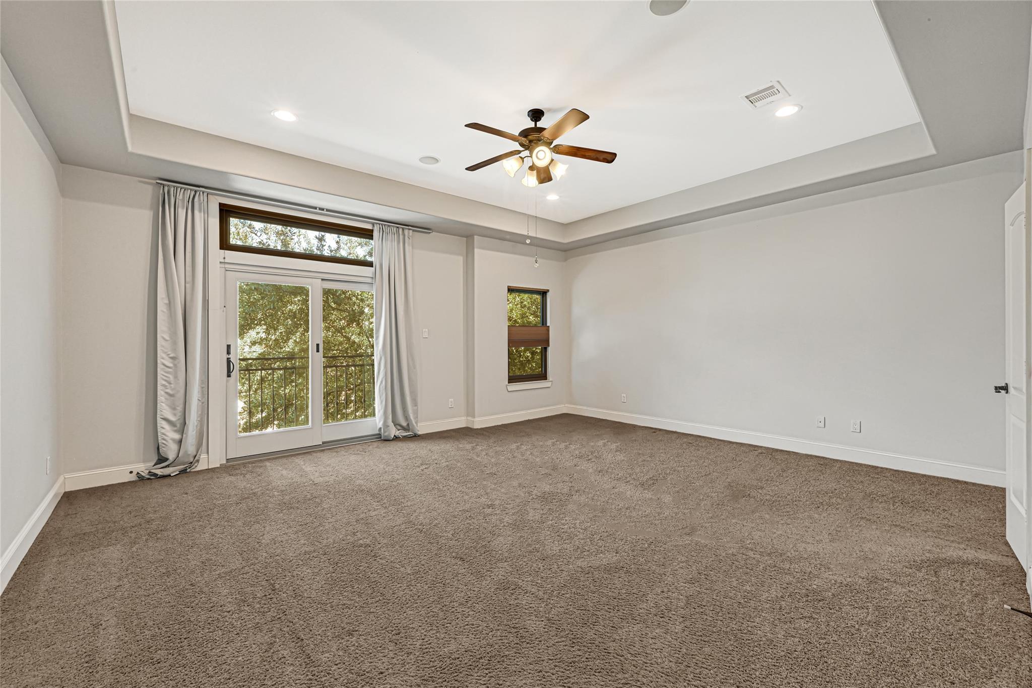 2110 Winbern Street Property Photo 16