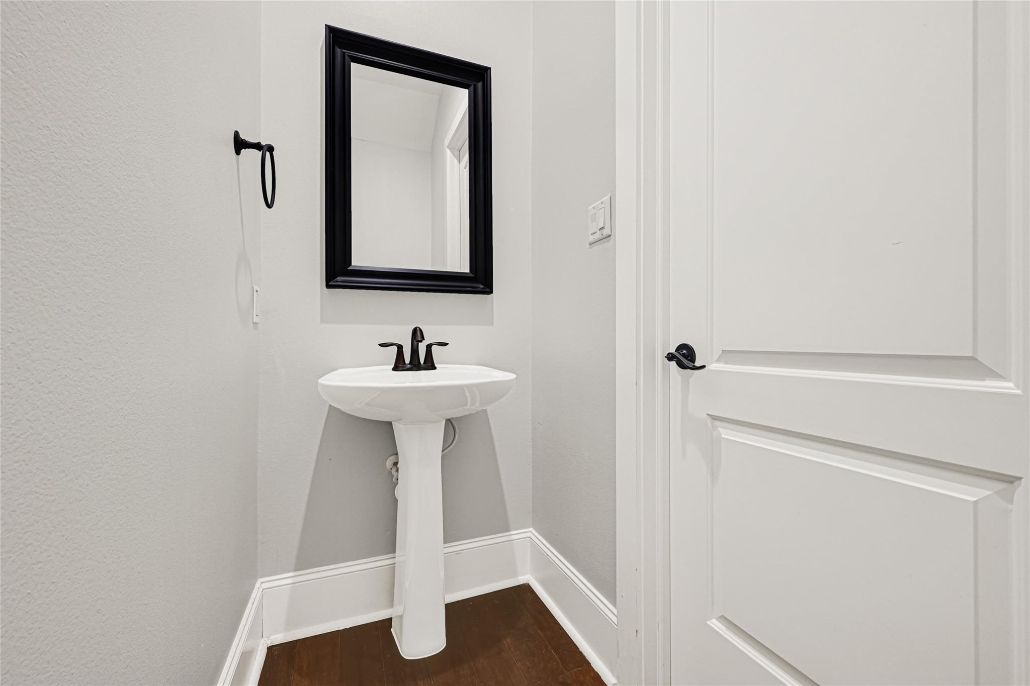 2110 Winbern Street, Houston Tx 77004 Property Photo 29
