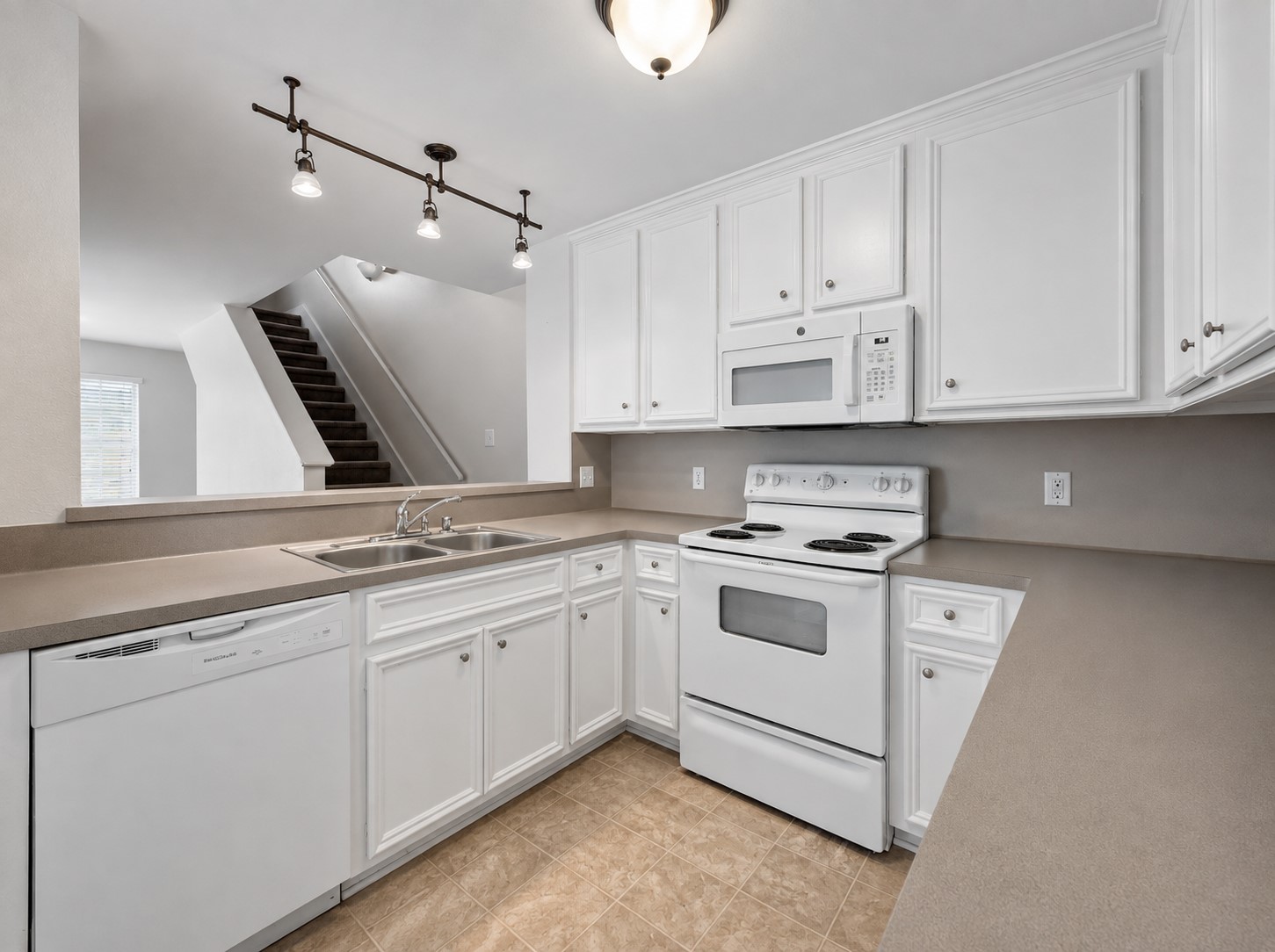 175 Binnacle Court B Property Photo 16