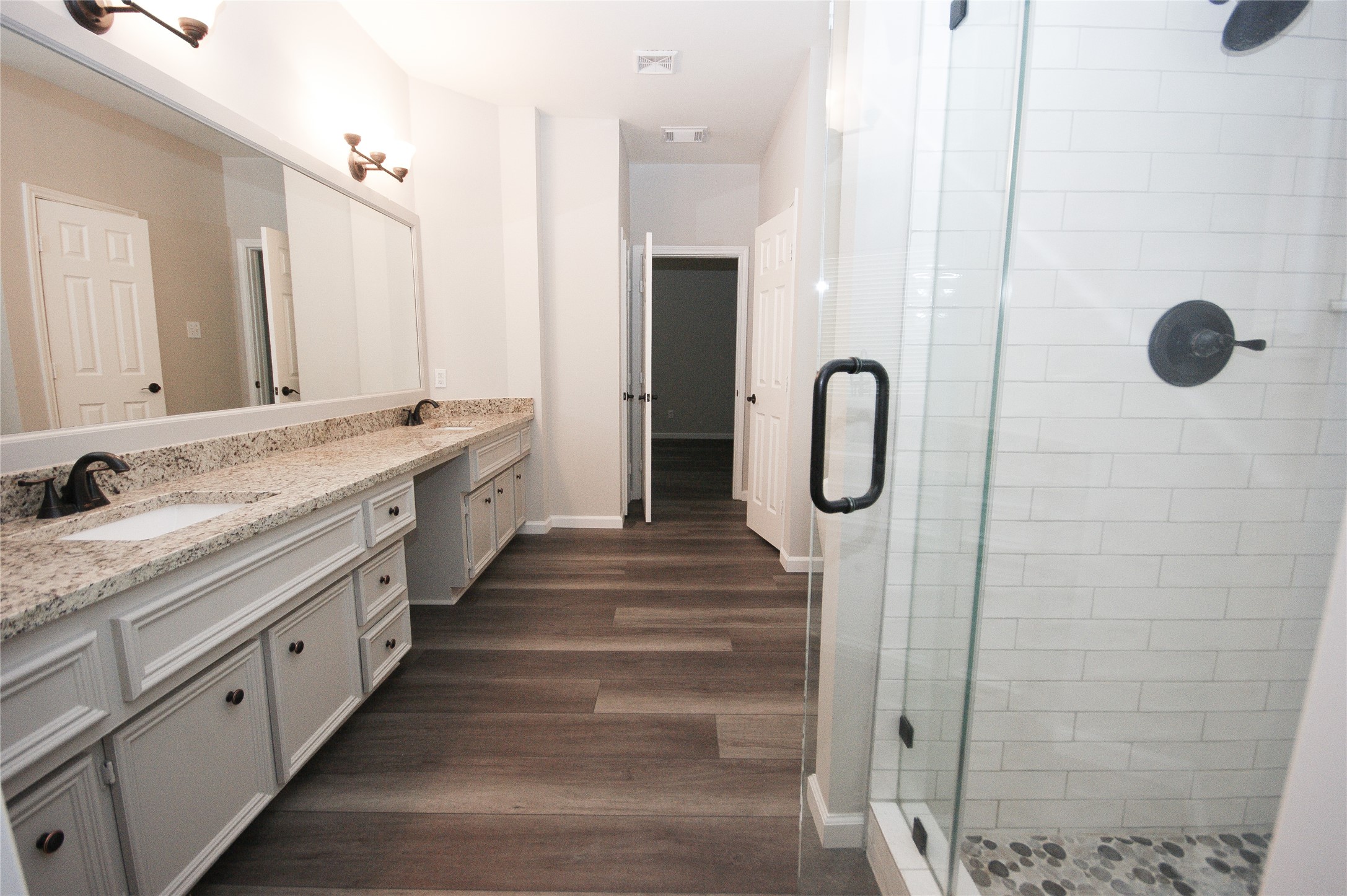 2905 Autumn Creek Drive Property Photo 11