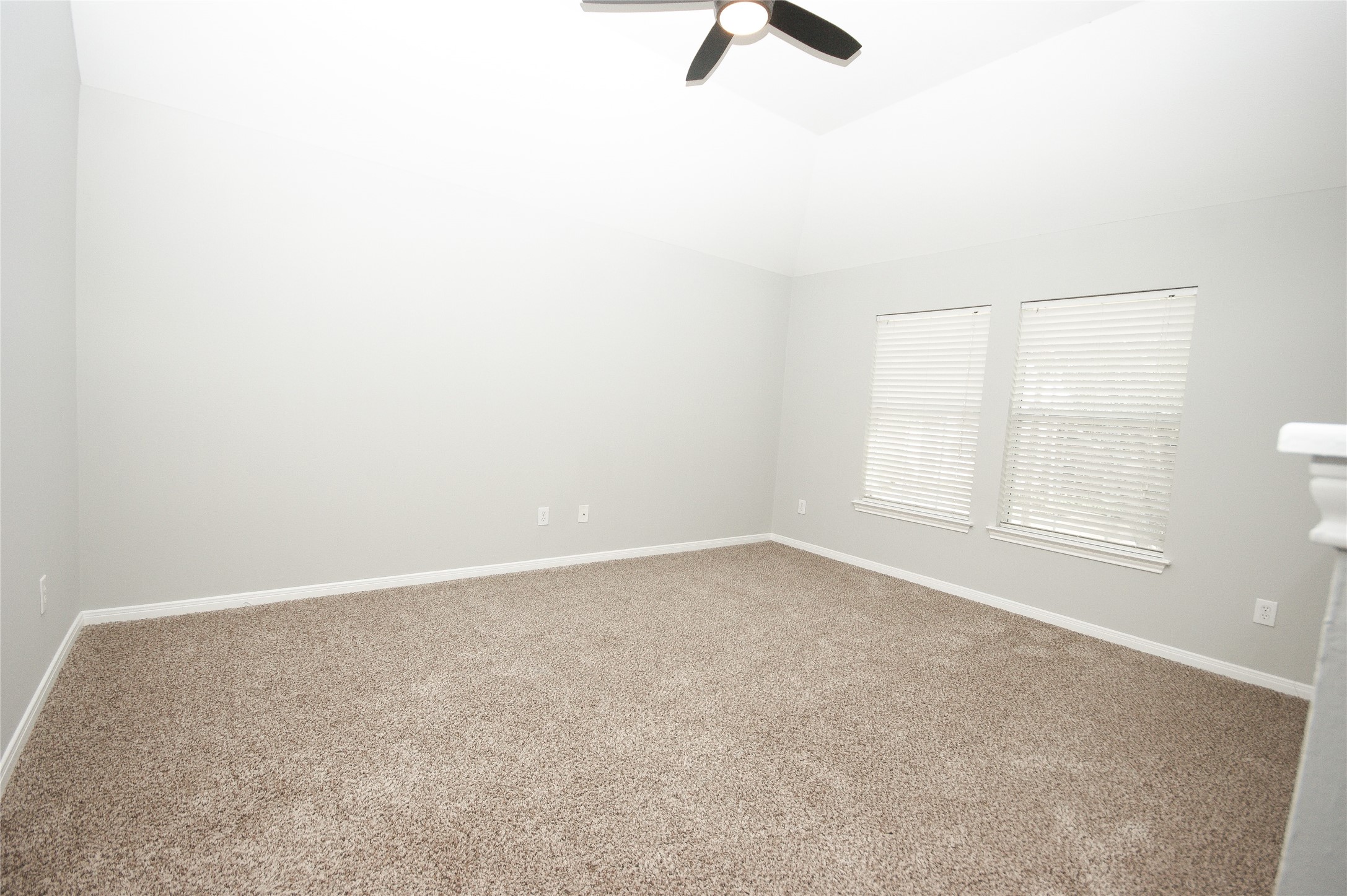 2905 Autumn Creek Drive Property Photo 13