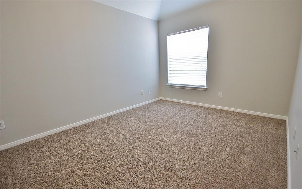 2905 Autumn Creek Drive Property Photo 16