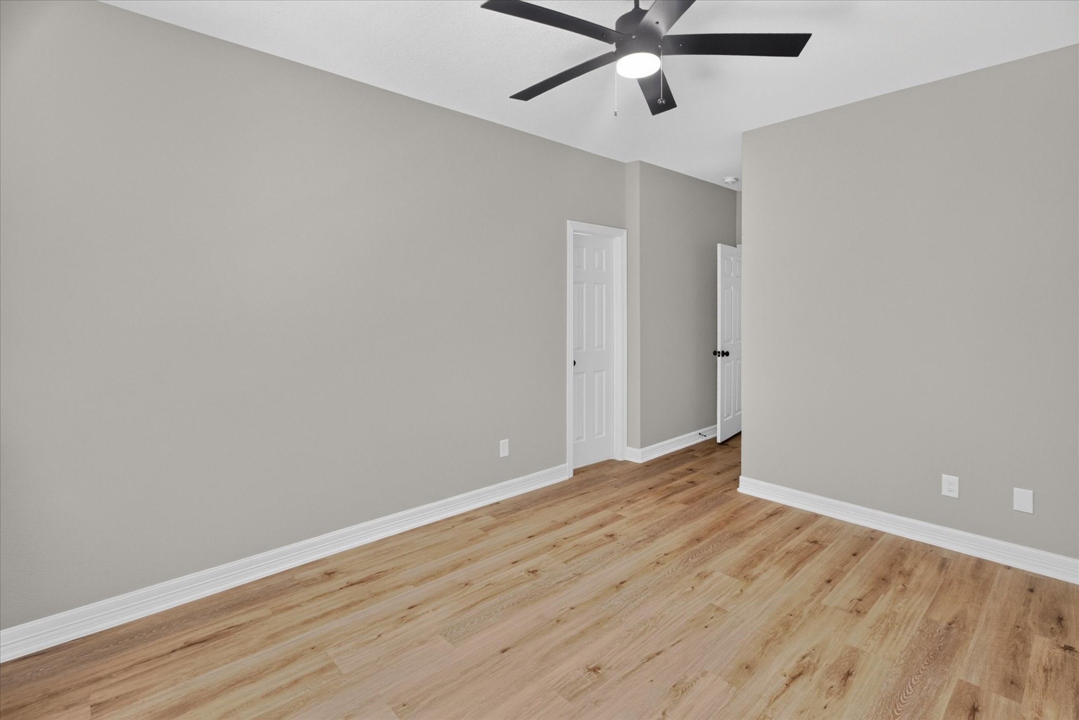 3323 Dennis Street A Property Photo 8