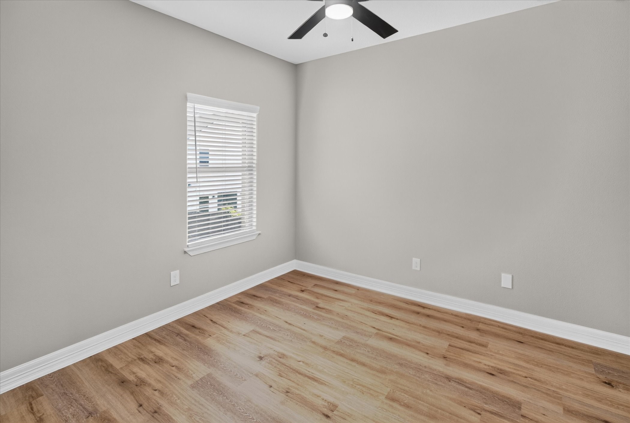 3323 Dennis Street A Property Photo 12