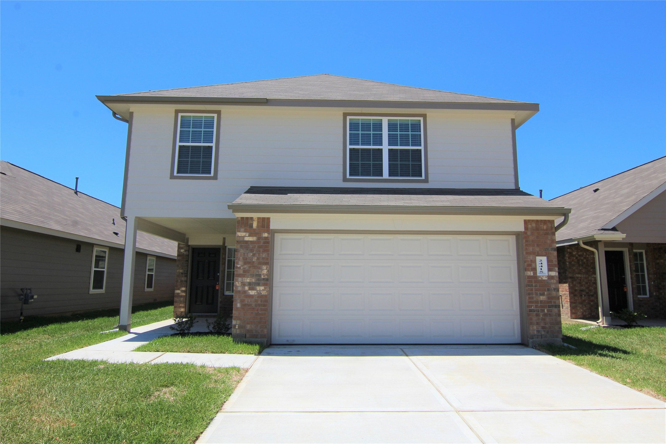 24415 Volta Gardens Drive Property Photo 1