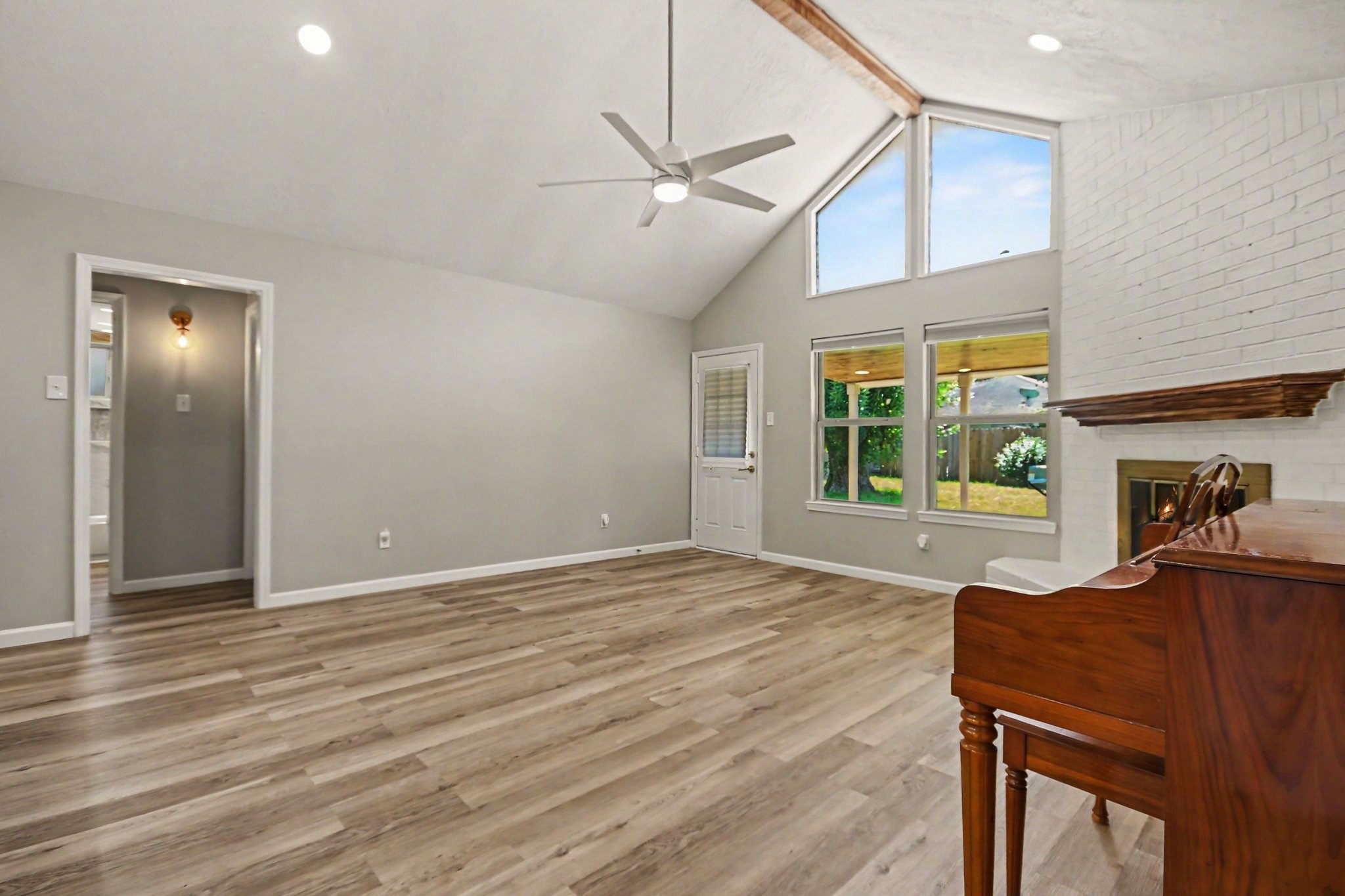 1705 E Baker Road Property Photo 18