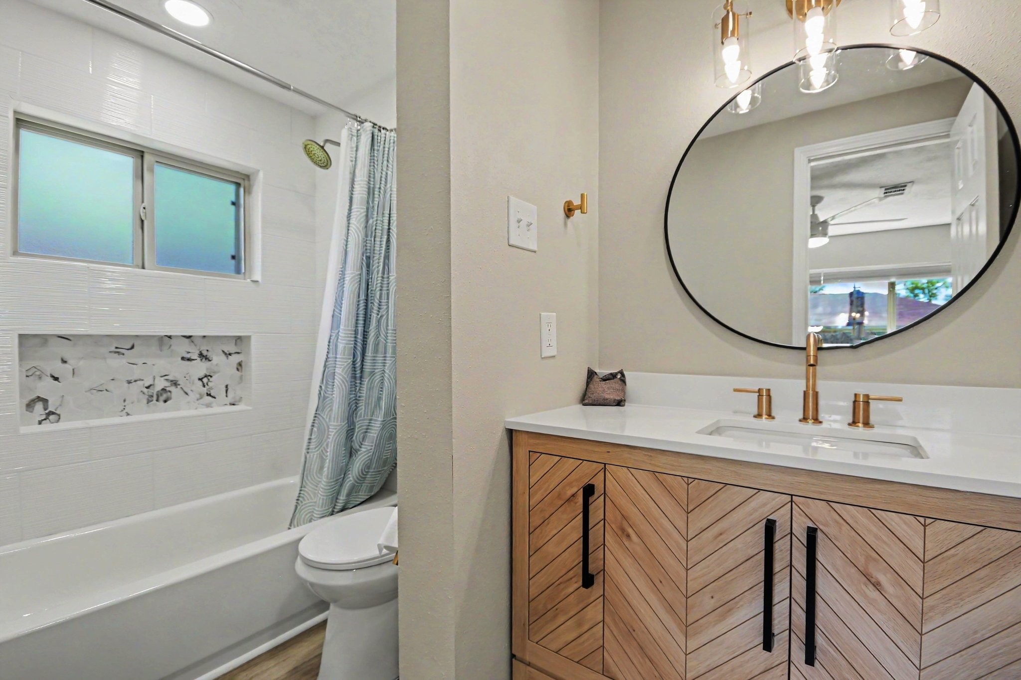1705 E Baker Road Property Photo 26