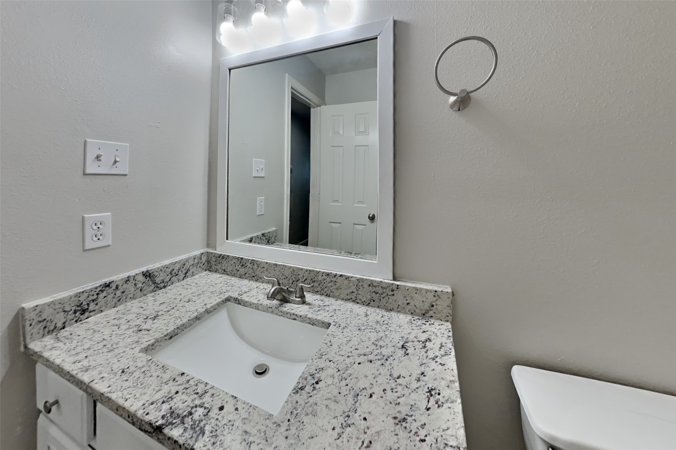 25819 Oakridge Forest Lane Property Photo 17