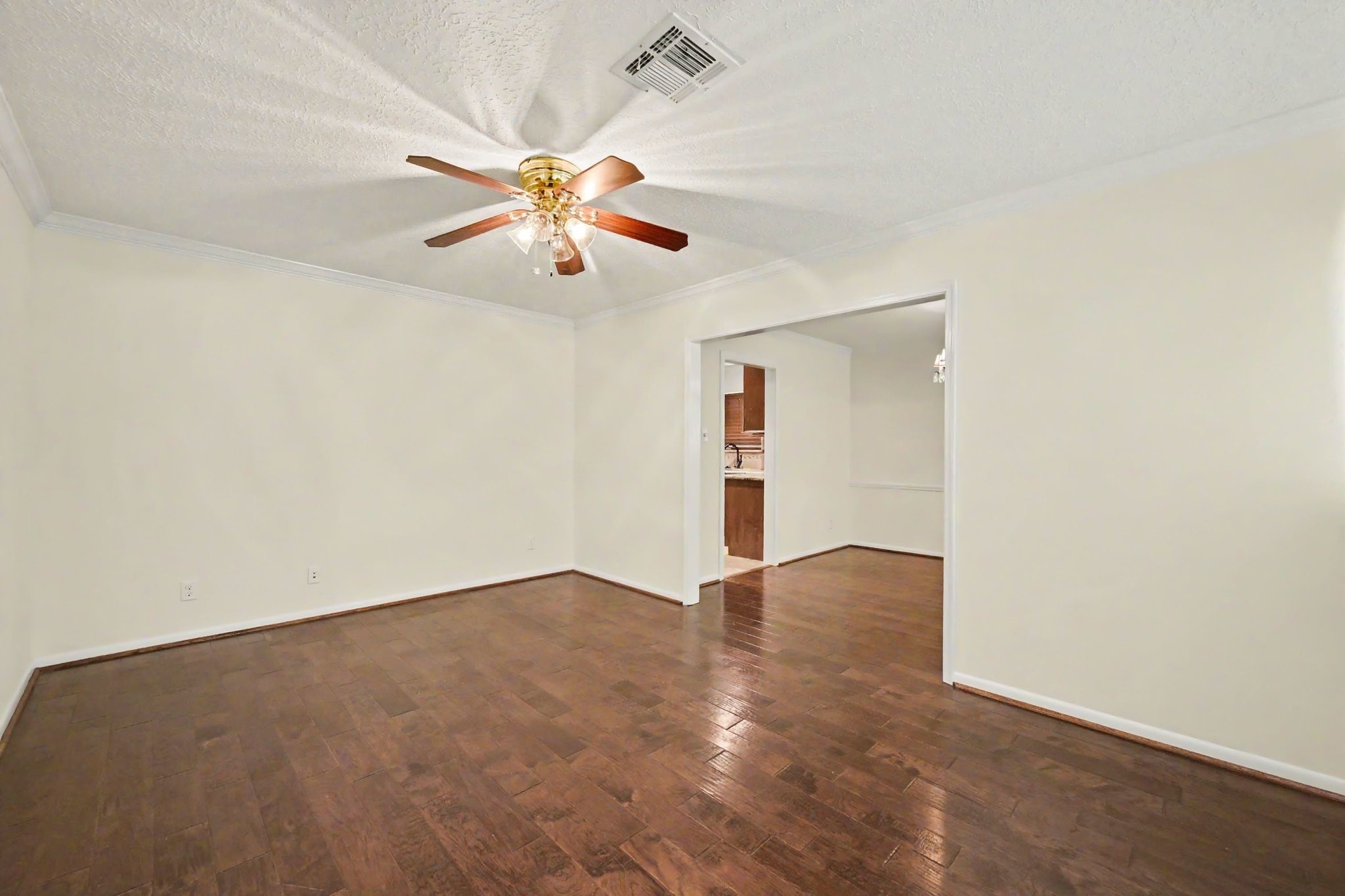 26222 Oakhurst Drive Property Photo 7