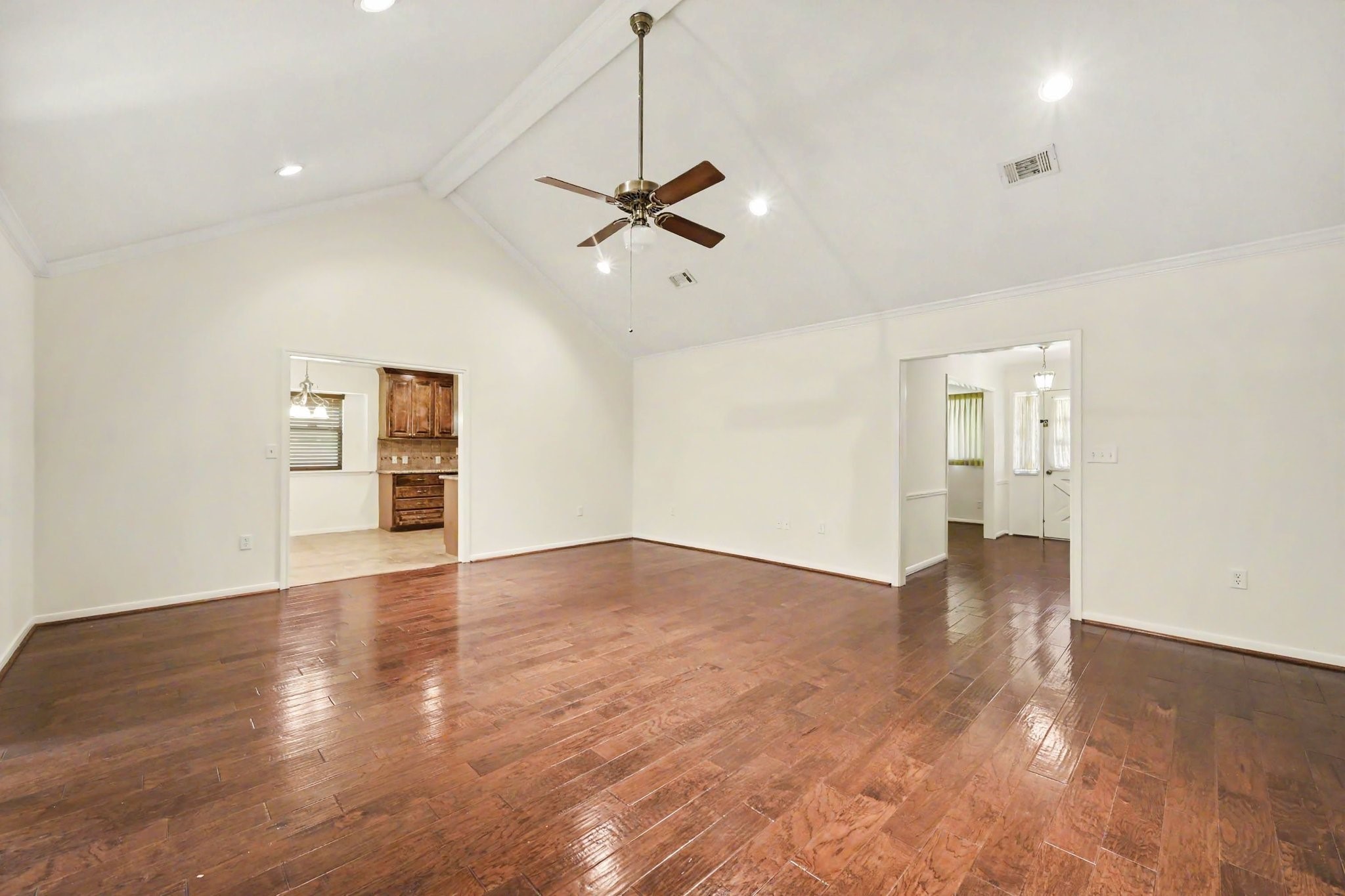26222 Oakhurst Drive Property Photo 10