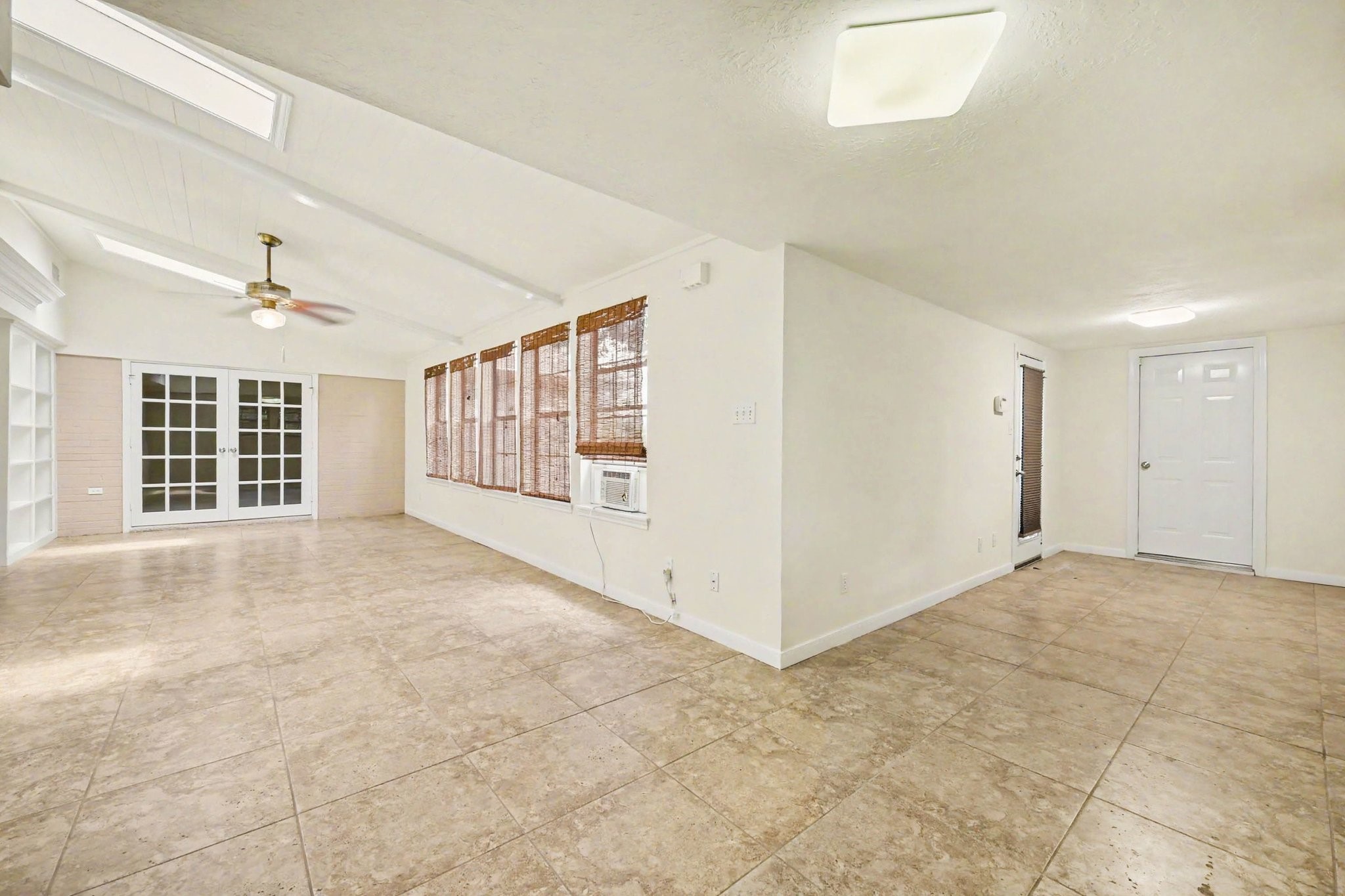 26222 Oakhurst Drive Property Photo 23
