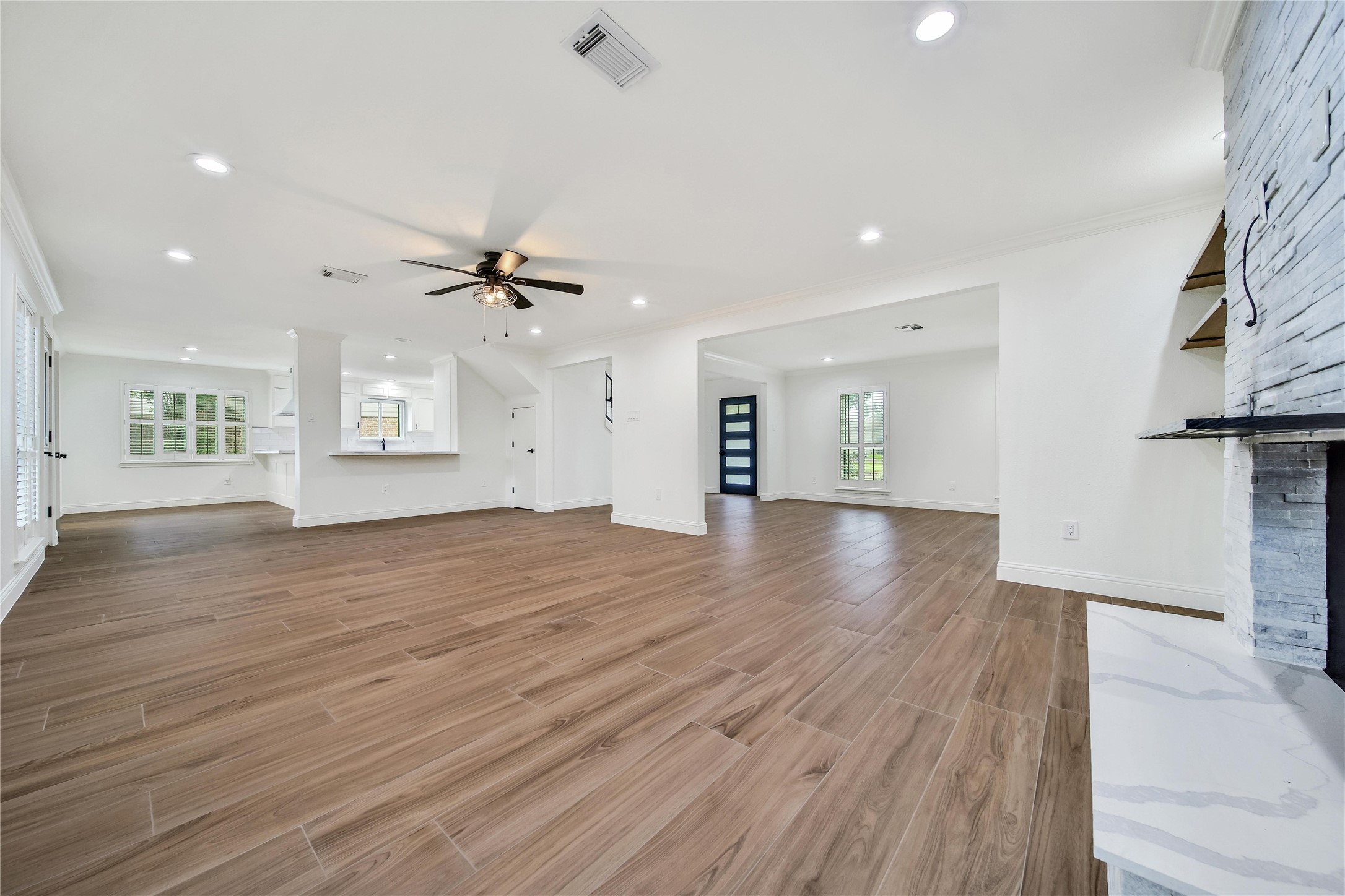 950 Del Norte Street Property Photo 10